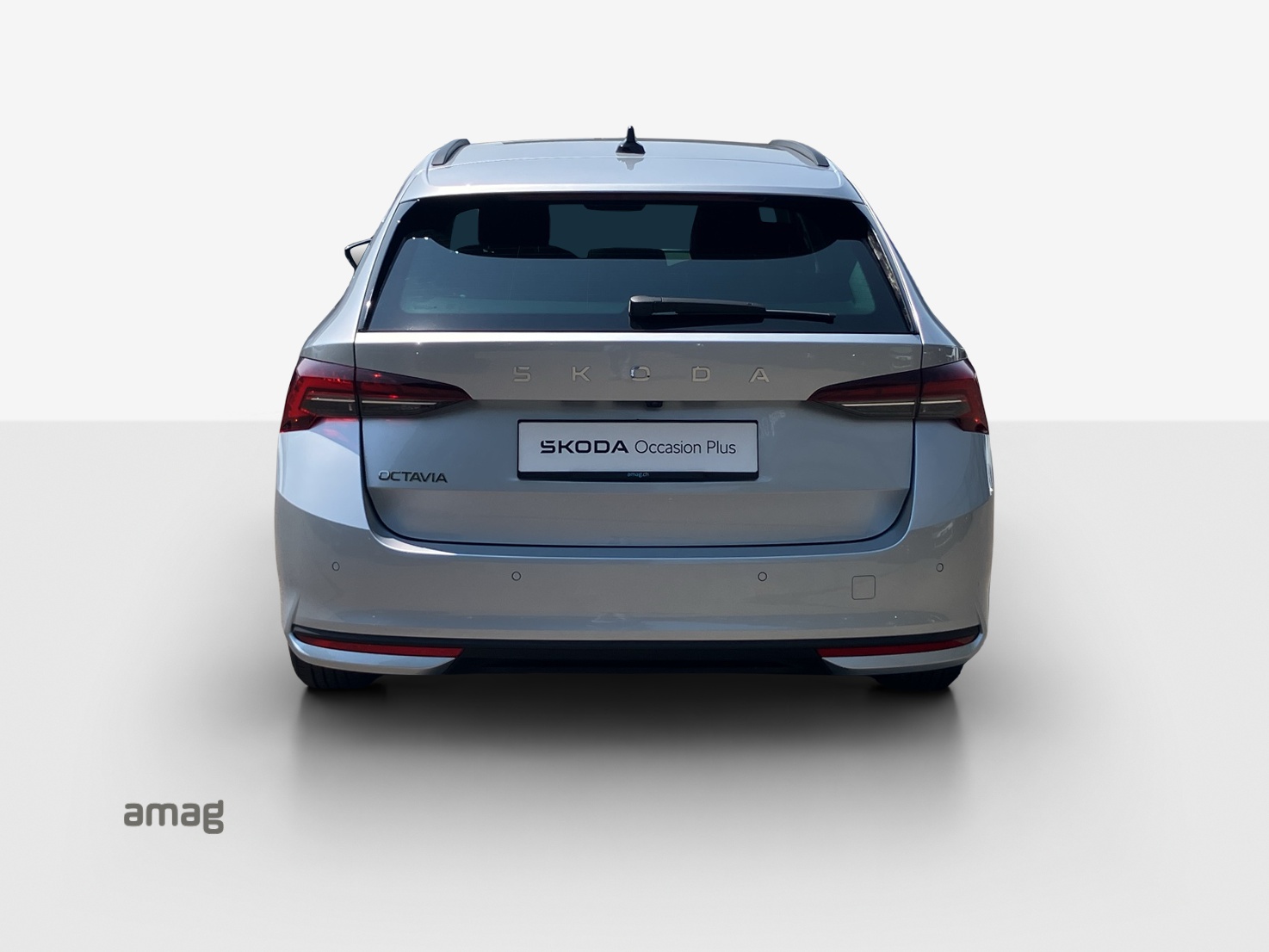 SKODA Octavia Combi 1.5 TSI mHEV DSG Dynamic-image-3