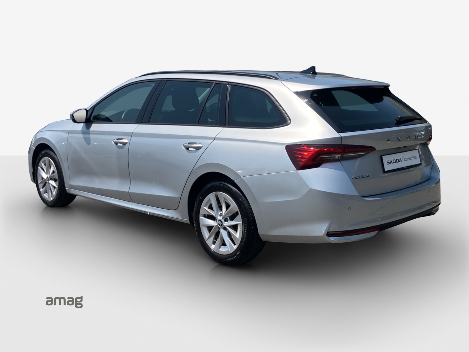 SKODA Octavia Combi 1.5 TSI mHEV DSG Dynamic-image-2
