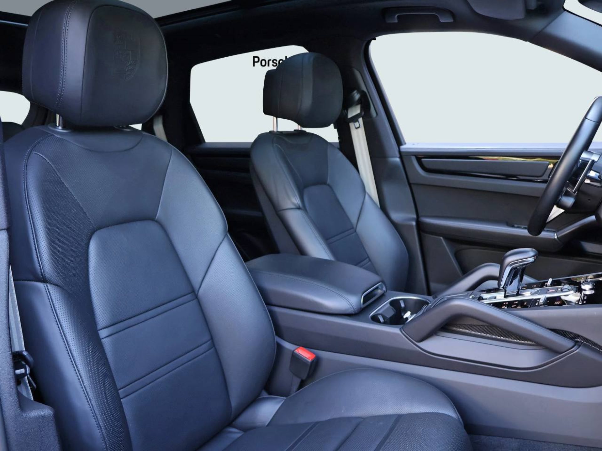 PORSCHE Cayenne E-Hybrid Platinum Edition-image-14