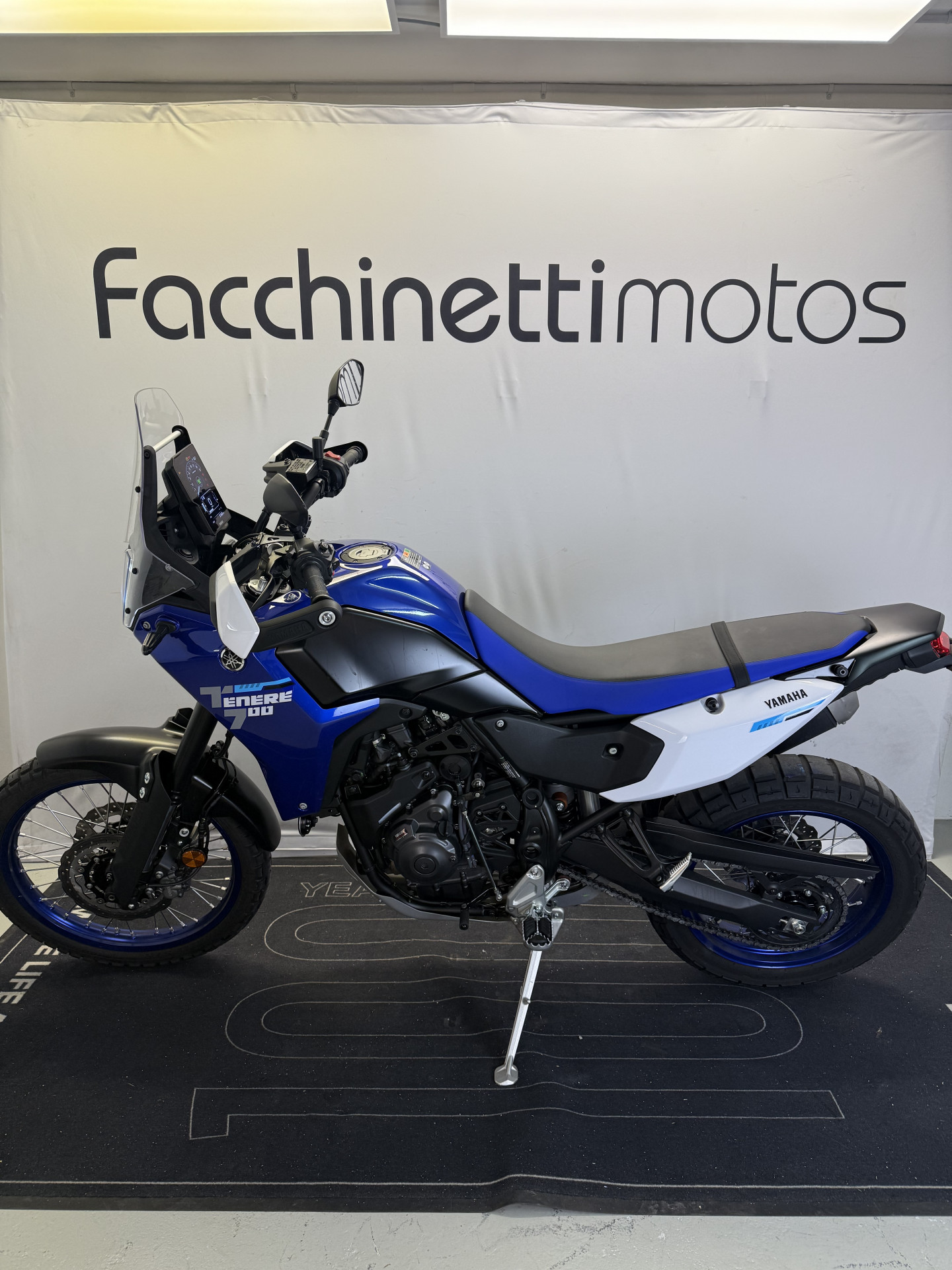 YAMAHA Tenere 700-showroom-element-1