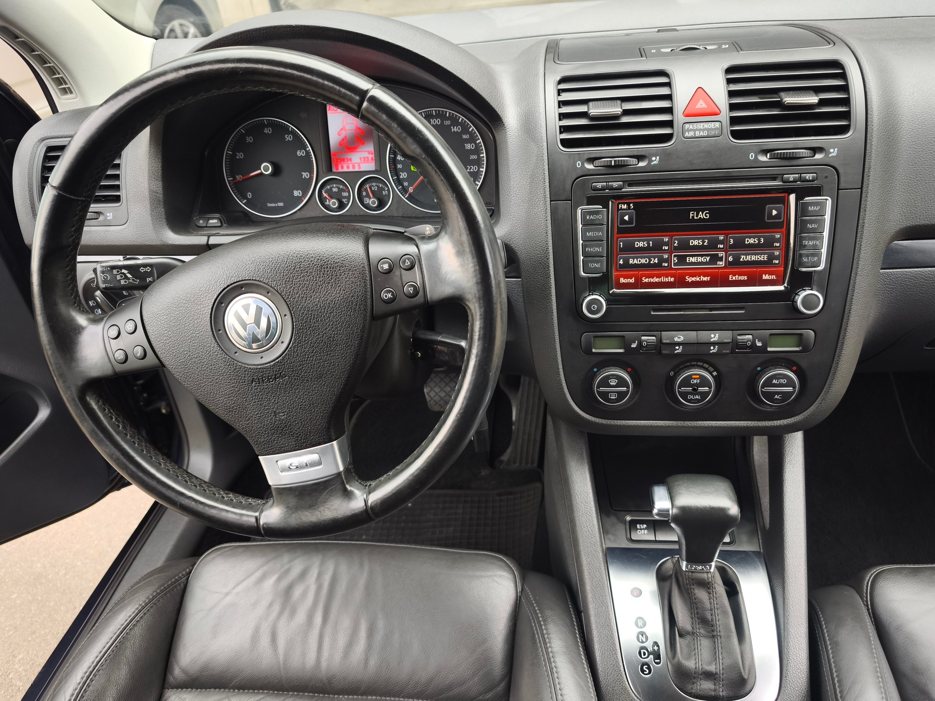 VW Golf 1.4 TSI GT Sport DSG-image-10