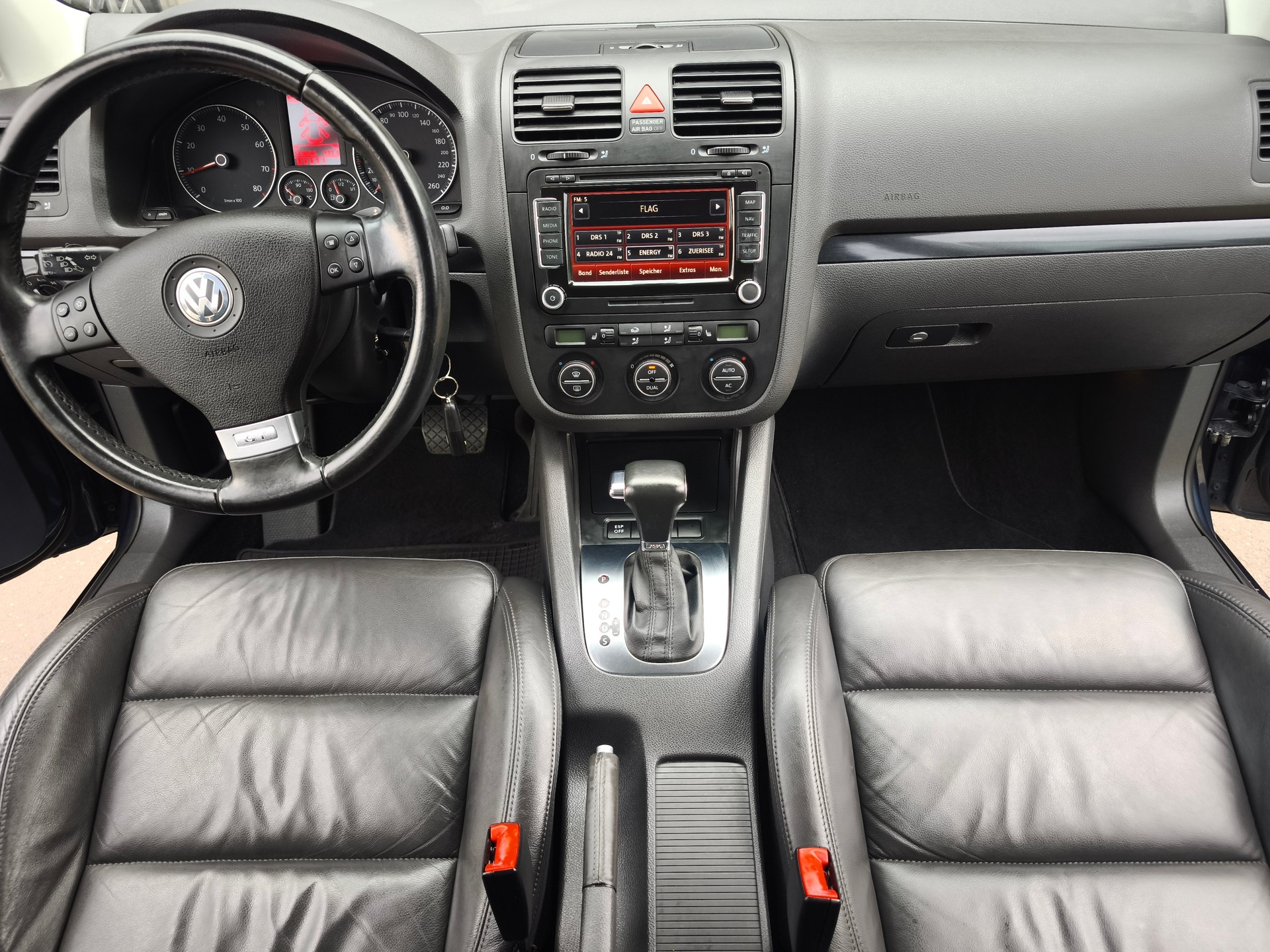 VW Golf 1.4 TSI GT Sport DSG-image-11