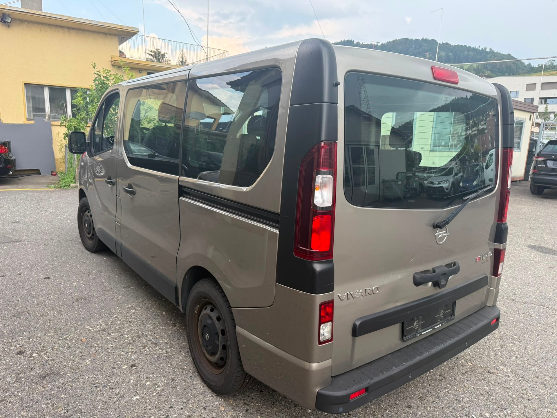 OPEL Vivaro 1.6 CDTI 2.9t L1H1-image-4