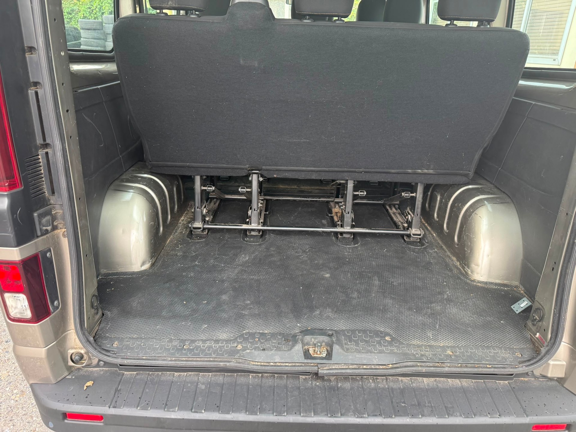 OPEL Vivaro 1.6 CDTI 2.9t L1H1-image-14
