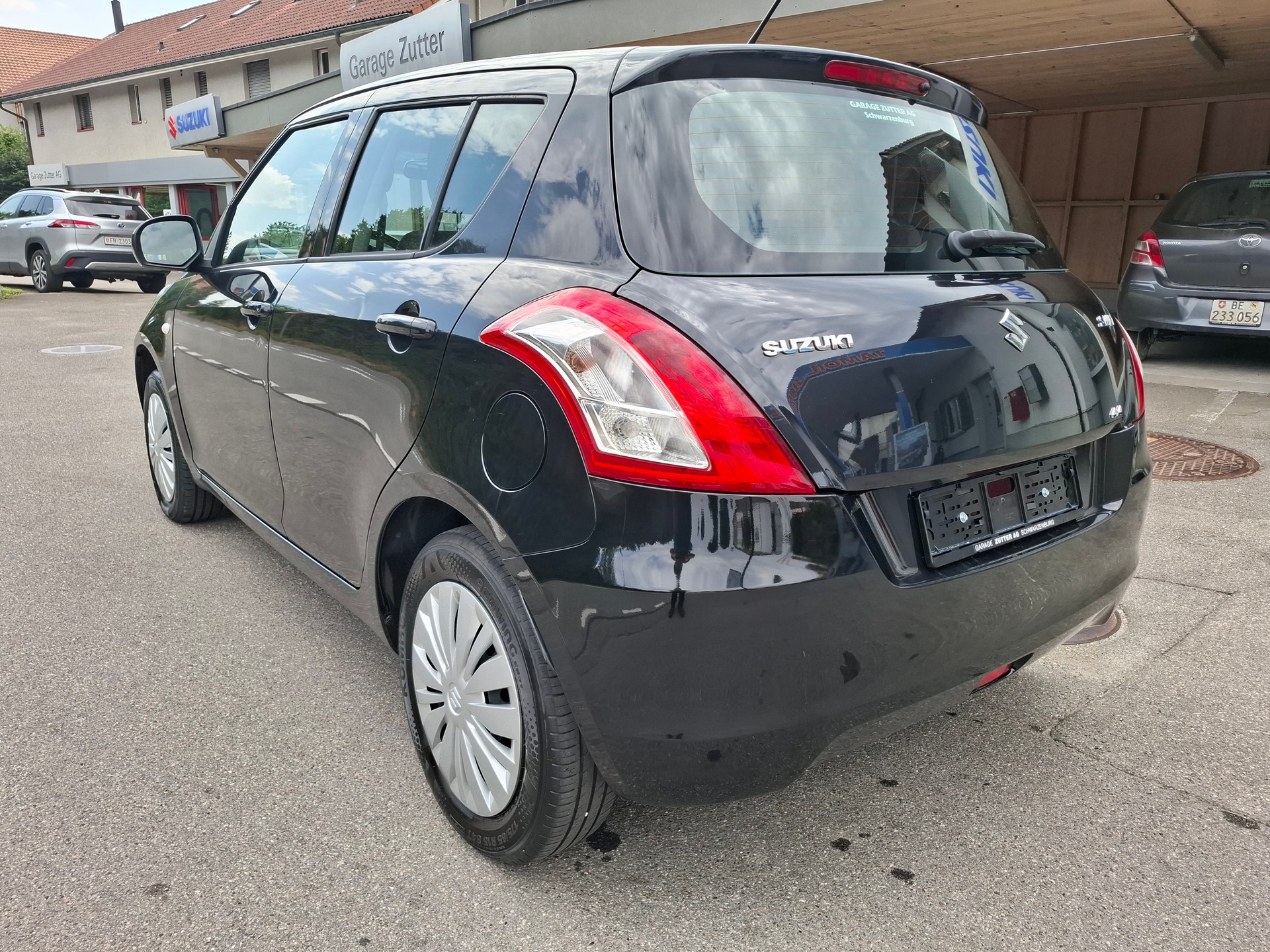 SUZUKI Swift 1.2i 16V Unico 4x4-image-3