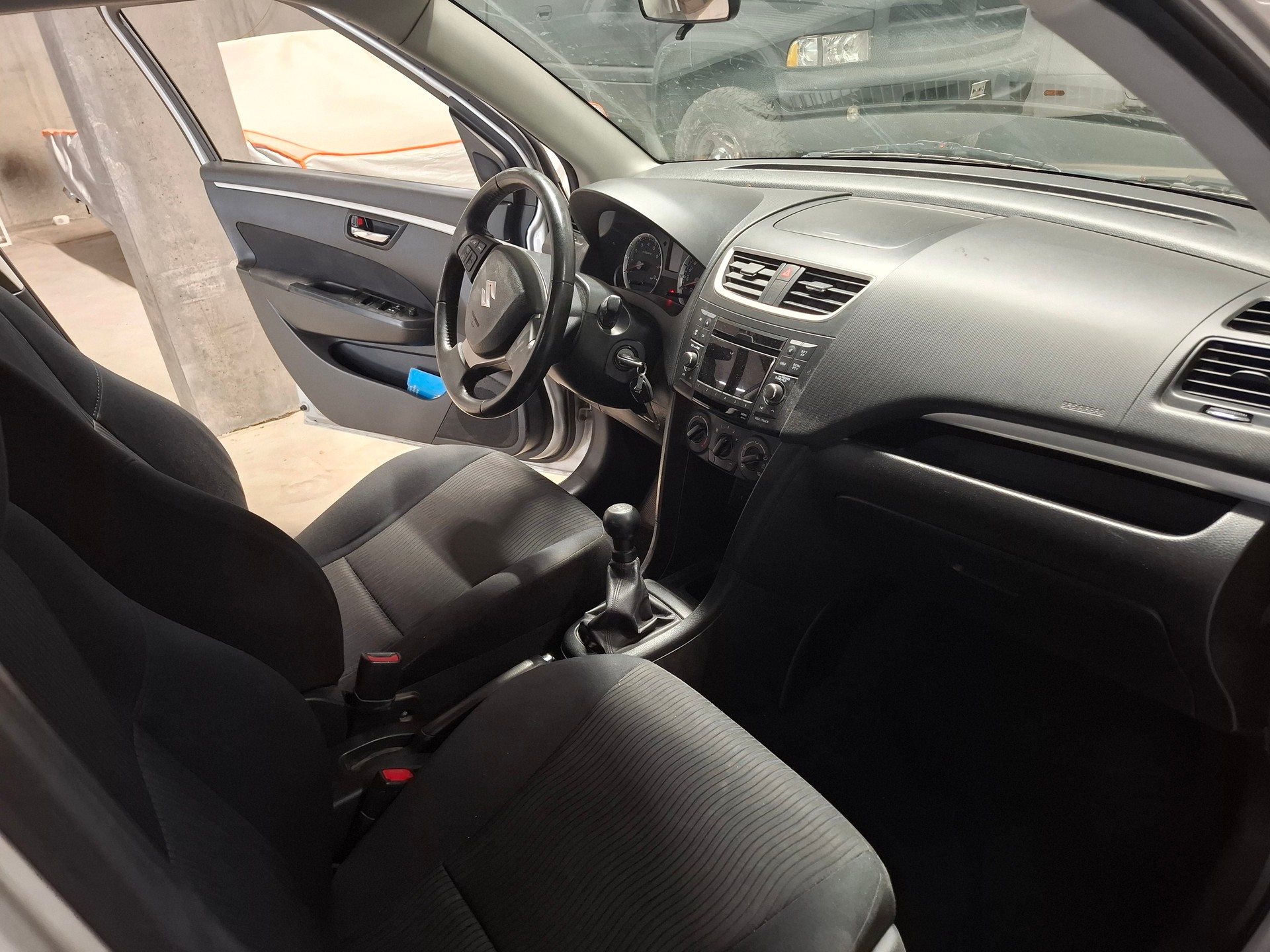 SUZUKI Swift 1.2i 16V GL Top 4x4-image-5