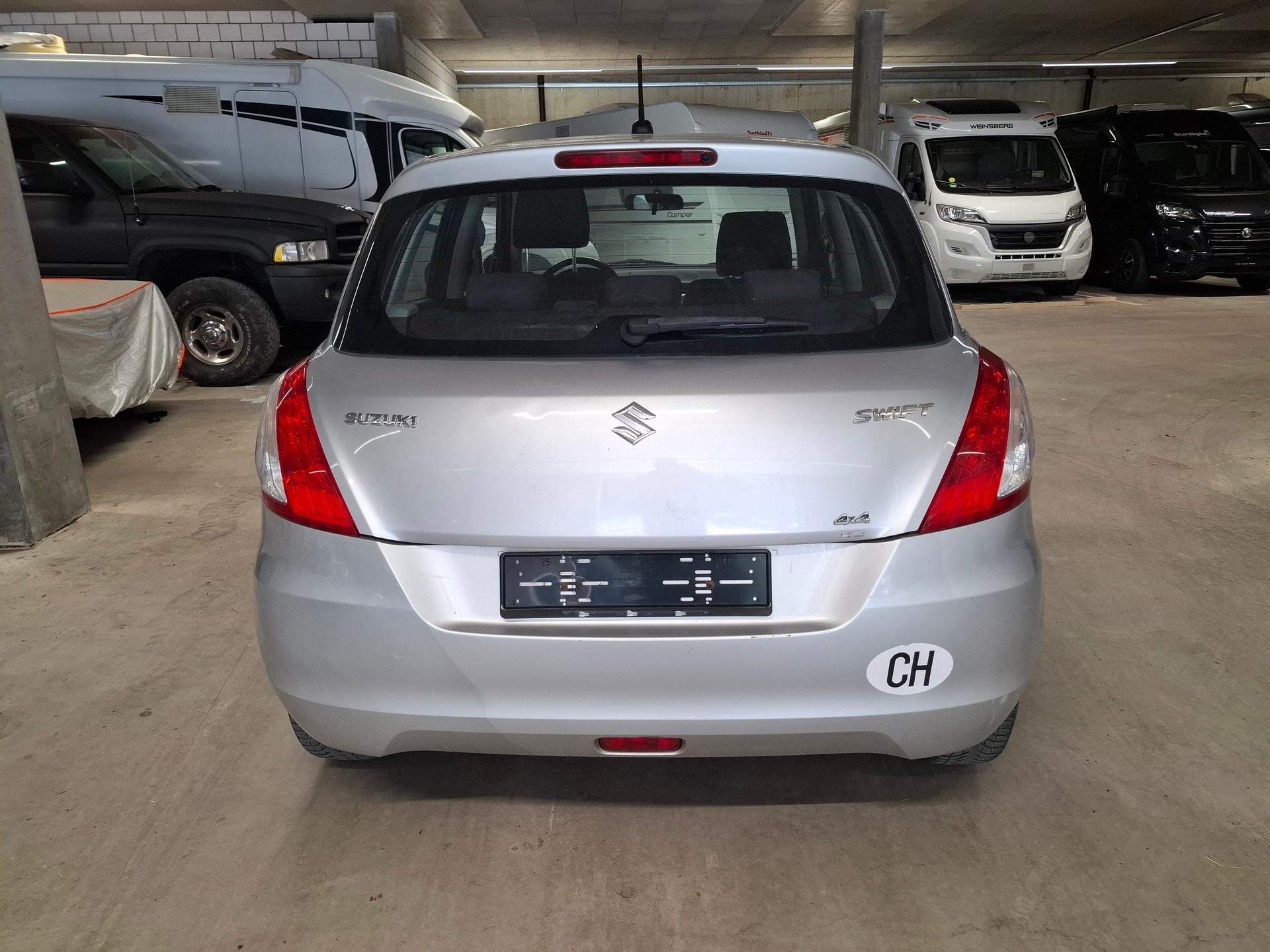 SUZUKI Swift 1.2i 16V GL Top 4x4-image-2