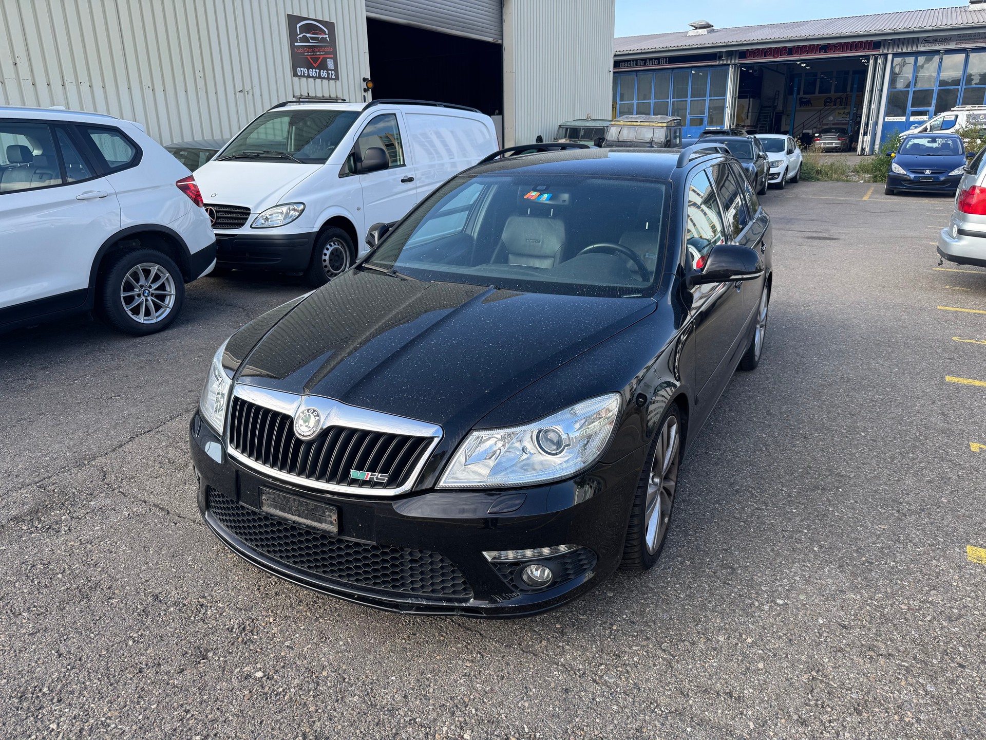 SKODA Octavia Combi 2.0 TSI RS-image-0
