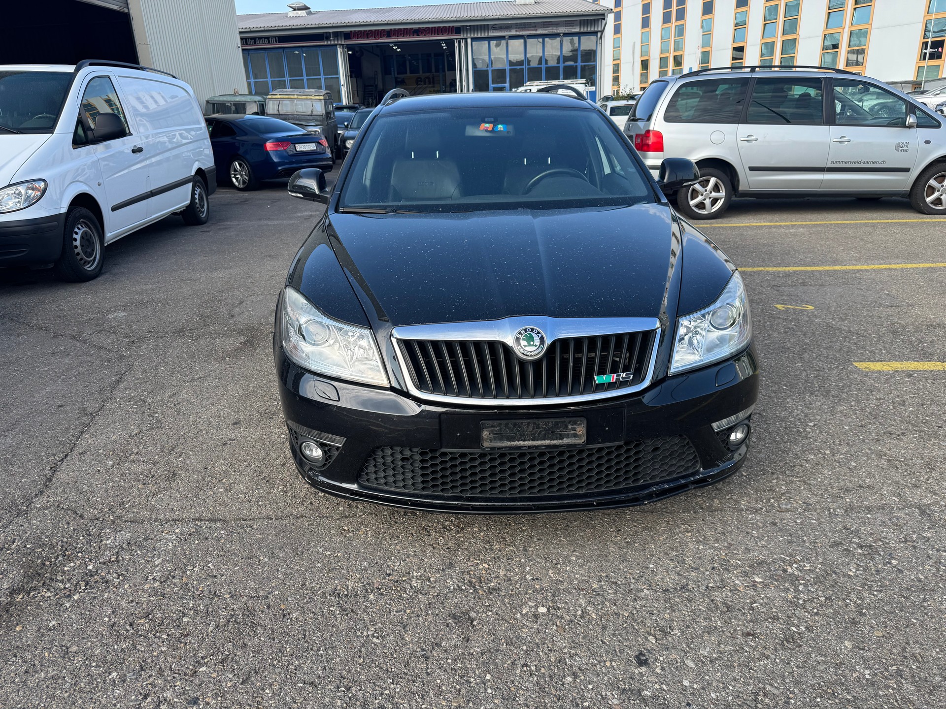 SKODA Octavia Combi 2.0 TSI RS-image-2