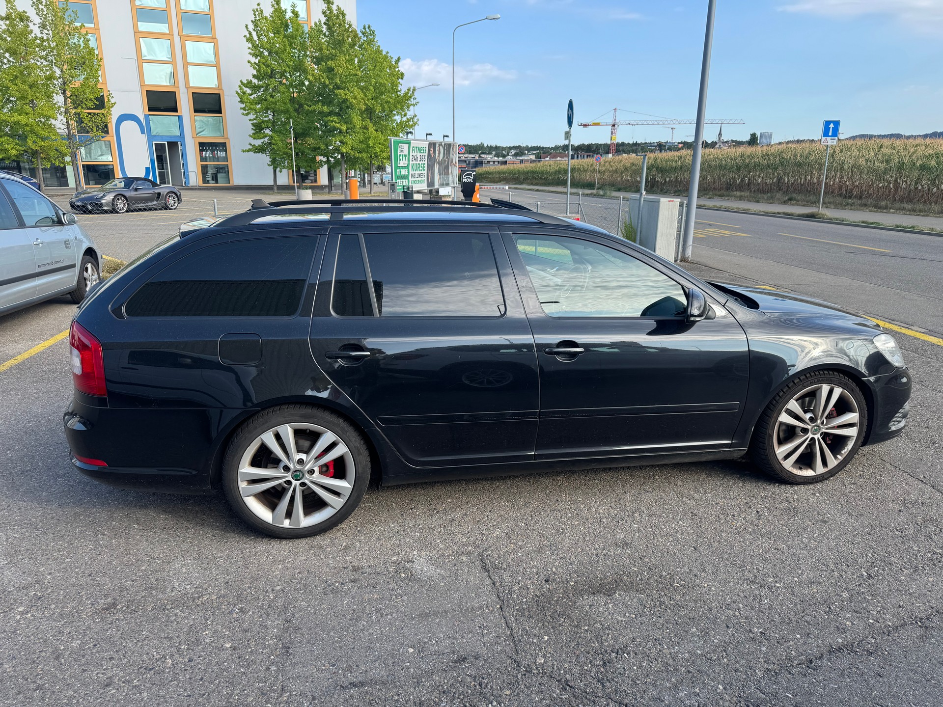 SKODA Octavia Combi 2.0 TSI RS-image-8