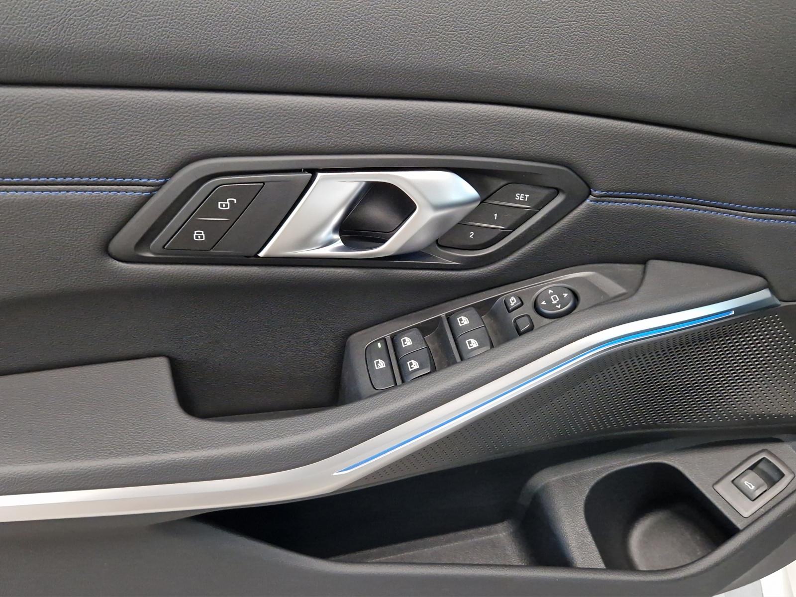 BMW 320d xDrive M Sport-image-15