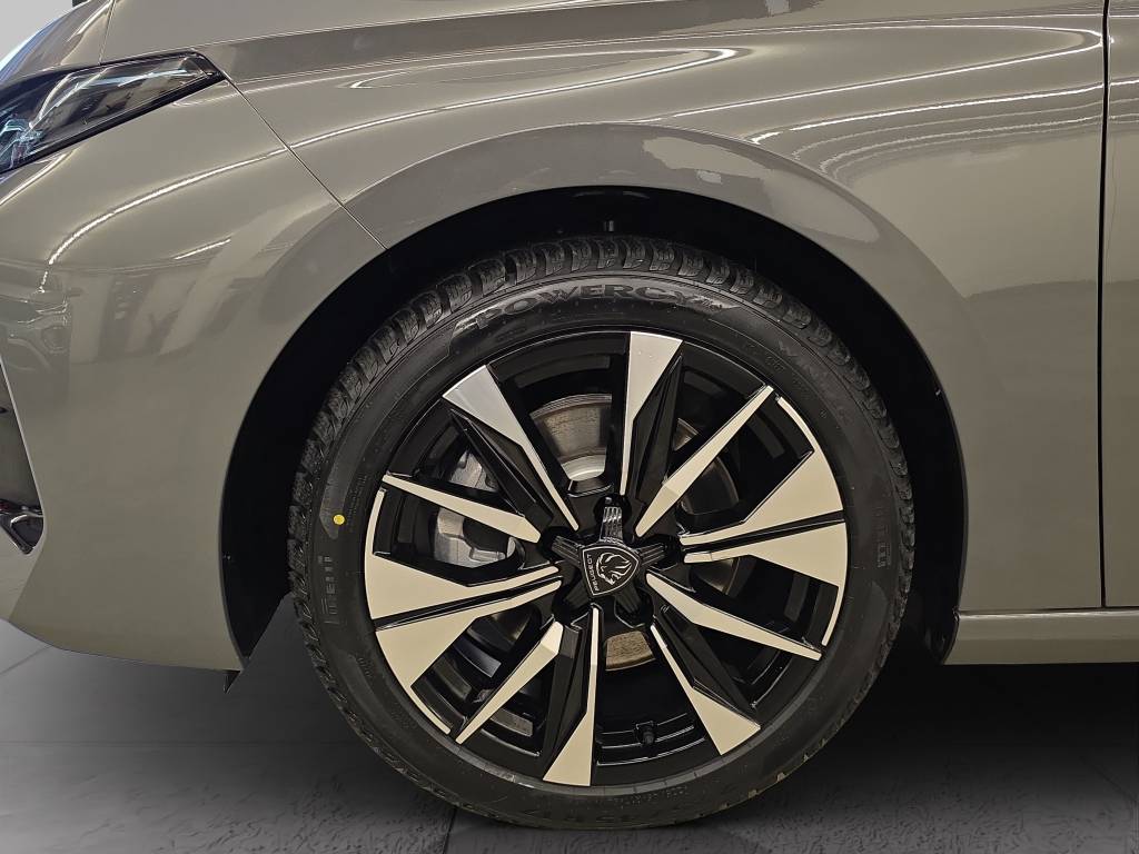 PEUGEOT 308 1.2 HEV 145 Allure-image-15