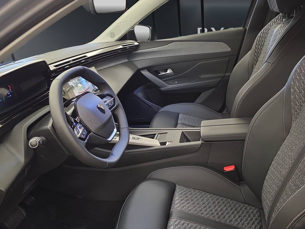 PEUGEOT 308 1.2 HEV 145 Allure-image-7