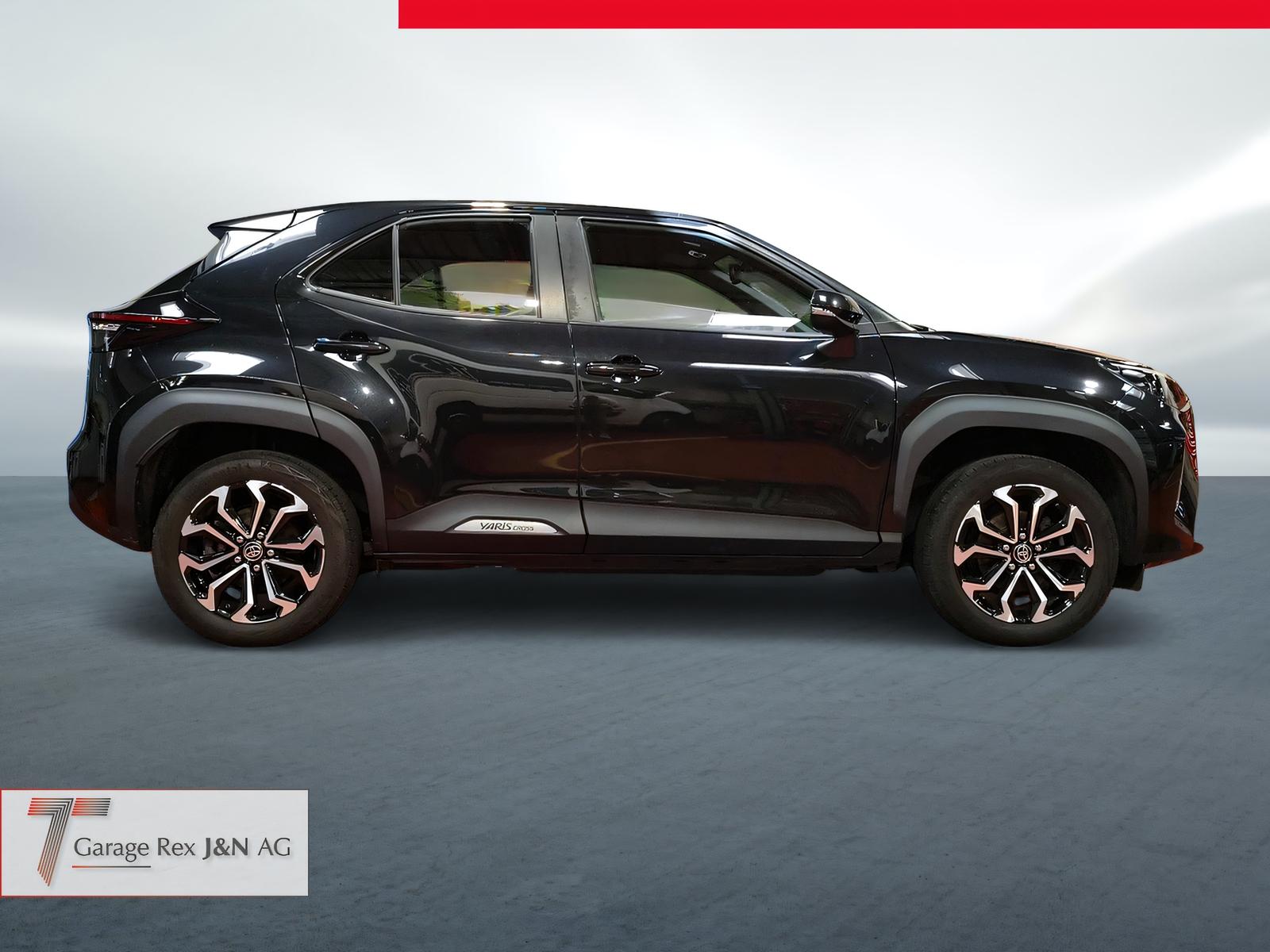 TOYOTA Yaris Cross 1.5 VVT-i HSD Trend AWD-i-image-5