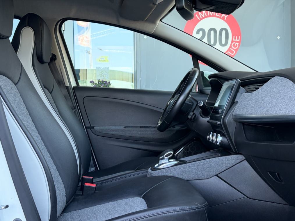 RENAULT Zoe Intens R135 (incl. Batterie)-image-8