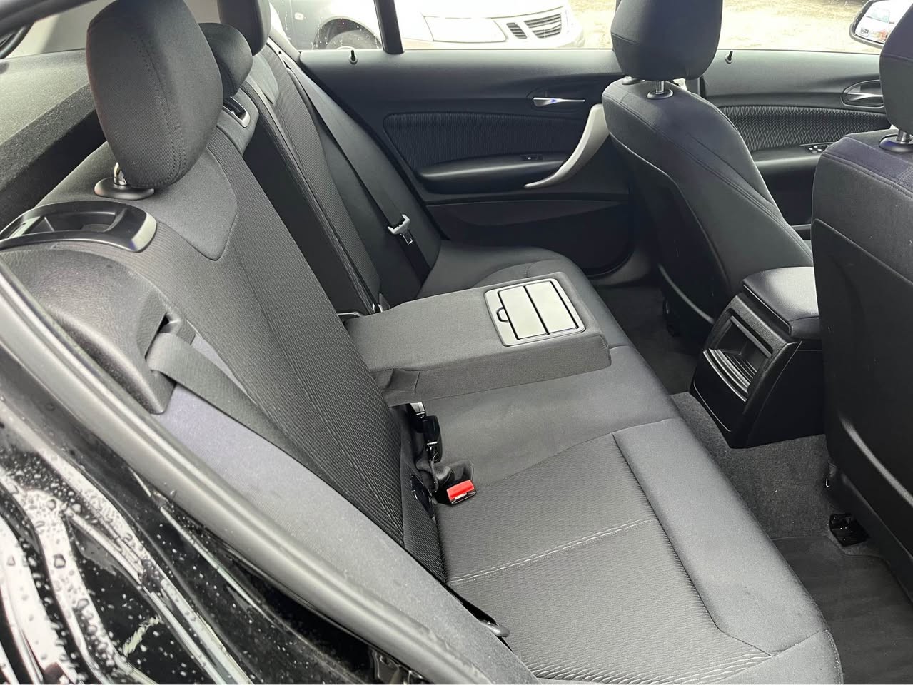 BMW 116i Urban Line-image-9
