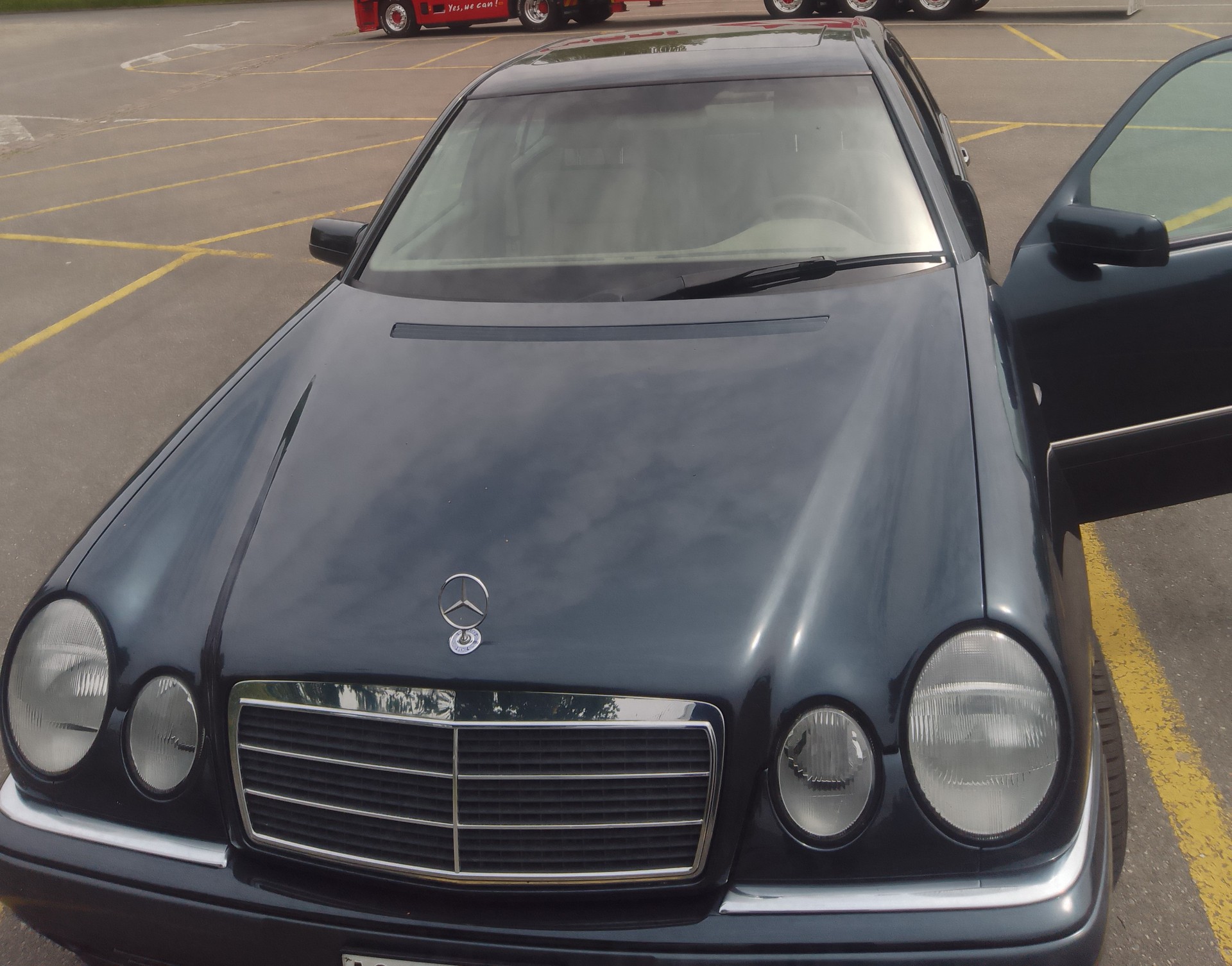 MERCEDES-BENZ-image-0
