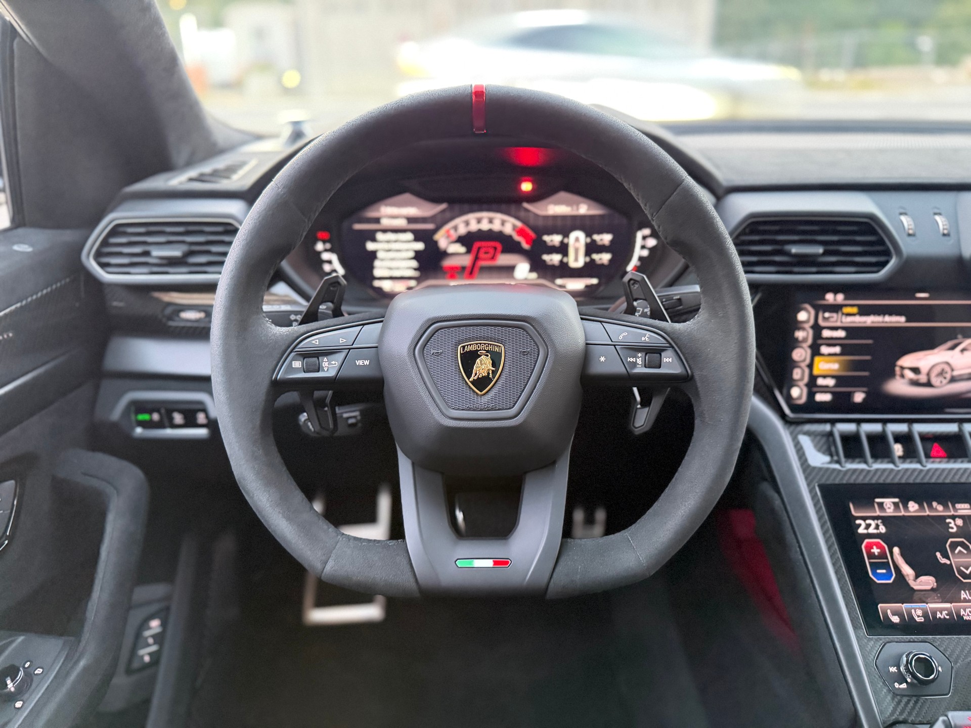 LAMBORGHINI Urus Performante Akrapovic-image-23