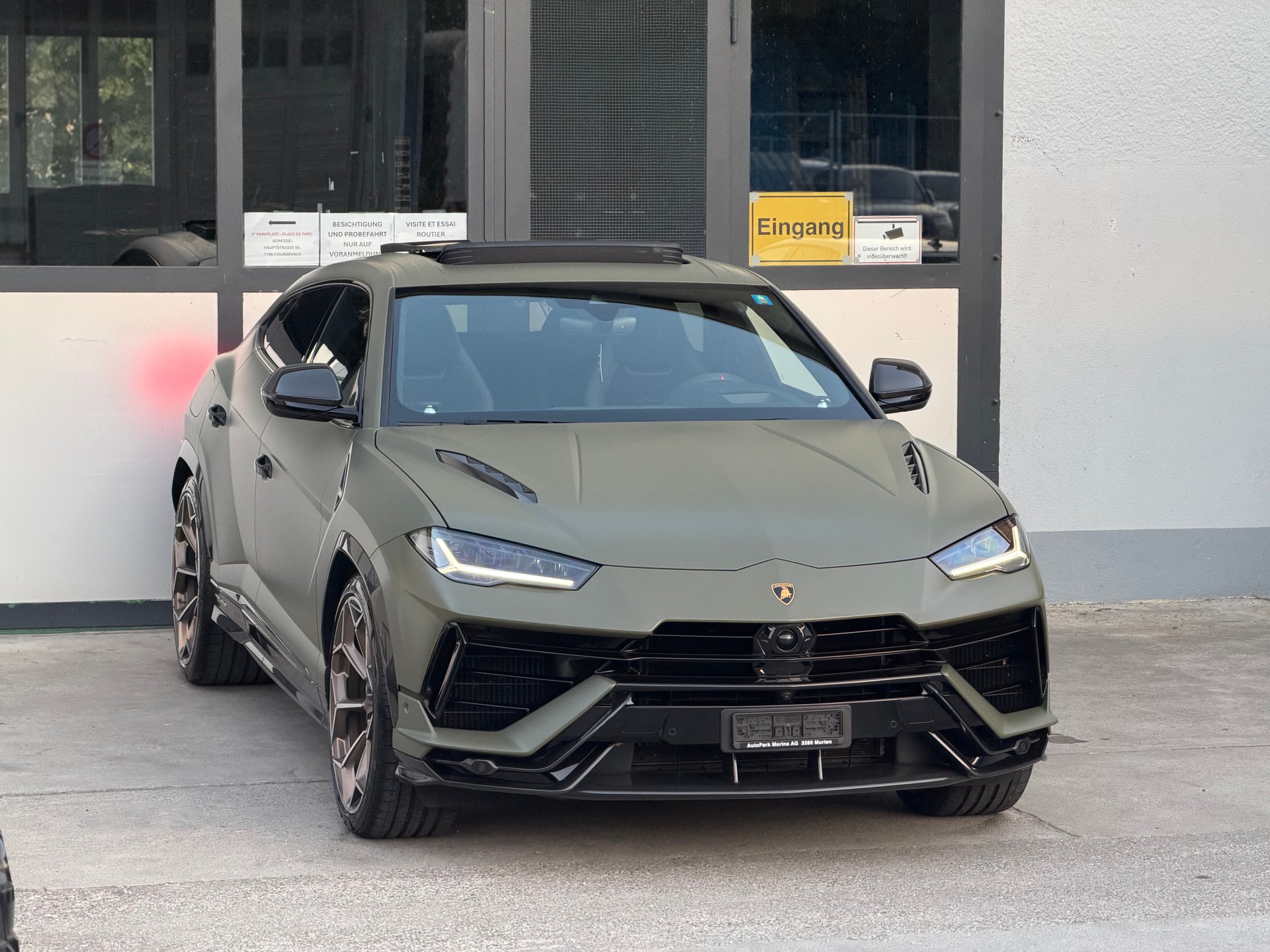 LAMBORGHINI Urus Performante Akrapovic-image-3