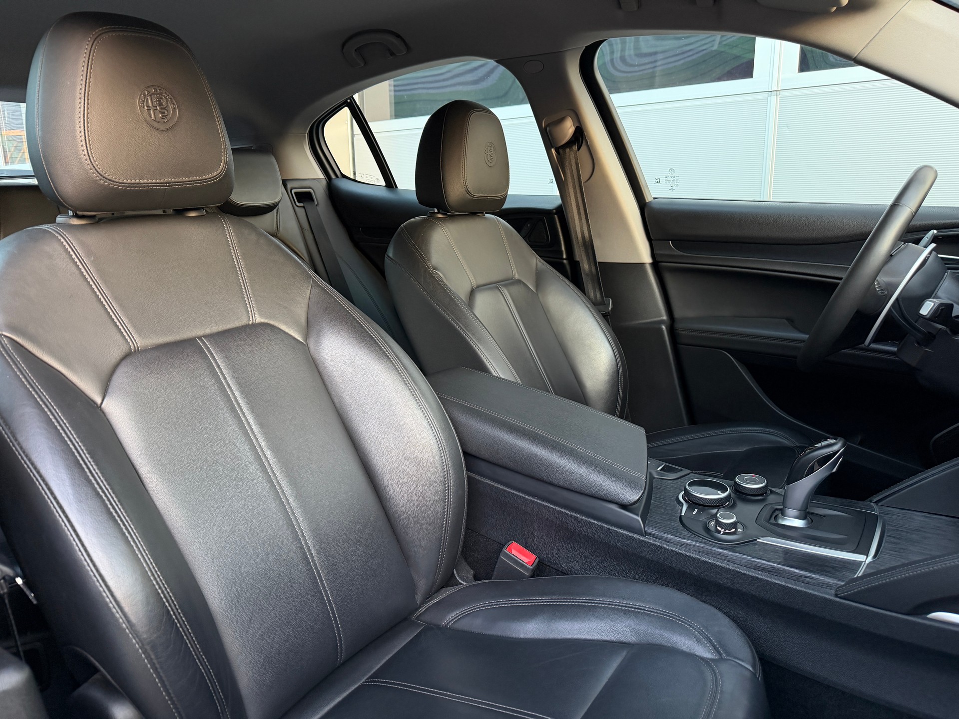 ALFA ROMEO Stelvio 2.0 Sport Q4 Automatic-image-11