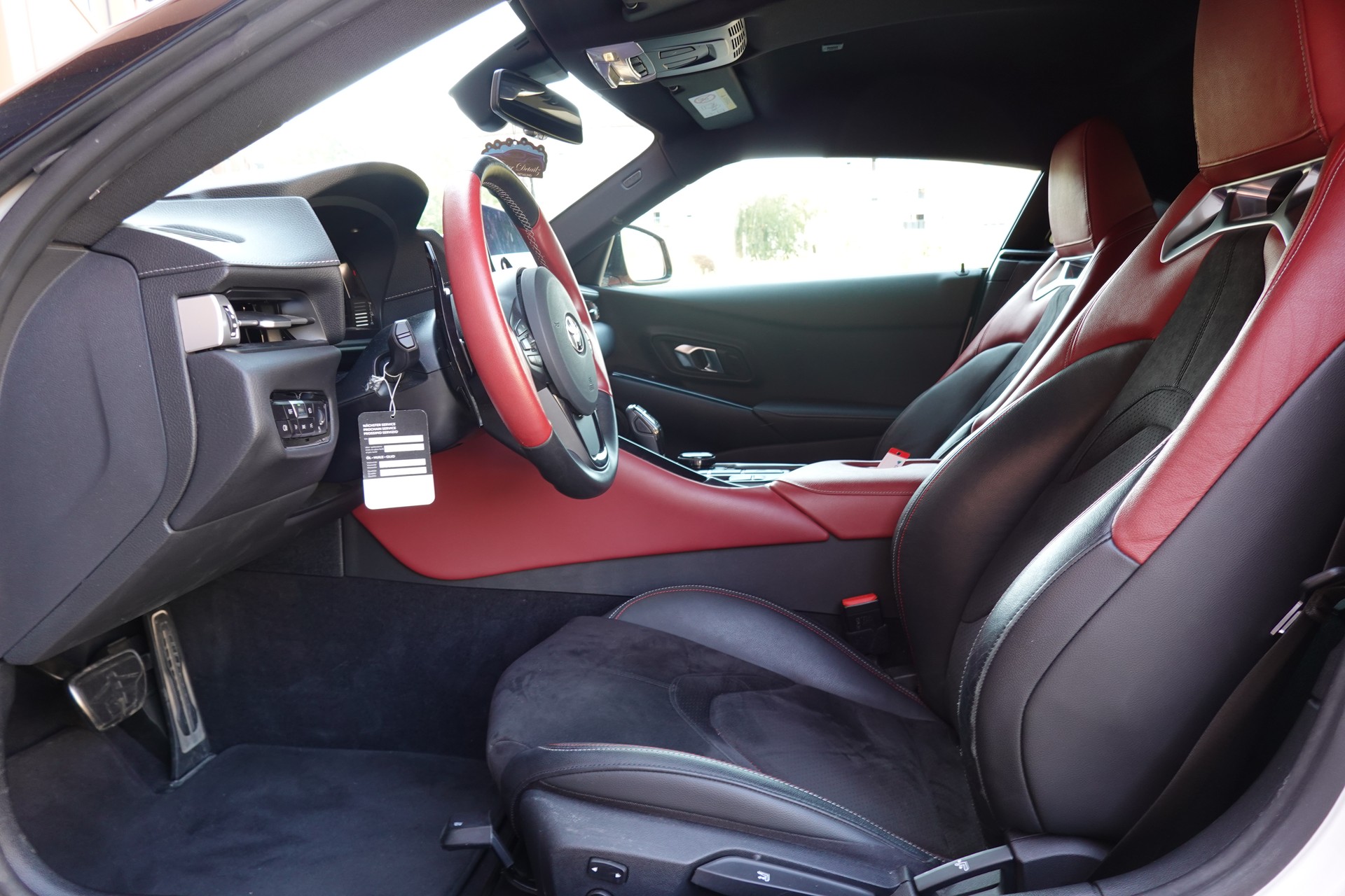 TOYOTA Supra GR 2.0i Turbo Sport Automat 8 - "CH Auto * Covering * Full Carbone * Jantes Concaver"-image-12