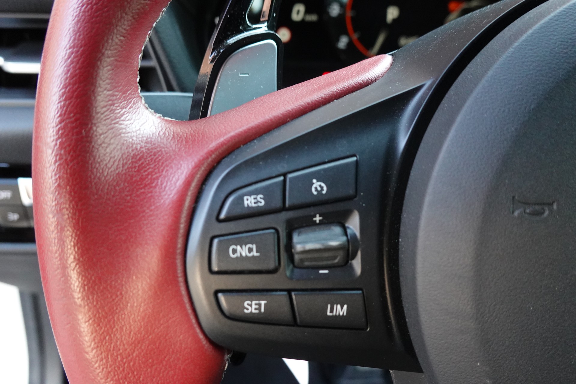 TOYOTA Supra GR 2.0i Turbo Sport Automat 8 - "CH Auto * Covering * Full Carbone * Jantes Concaver"-image-15