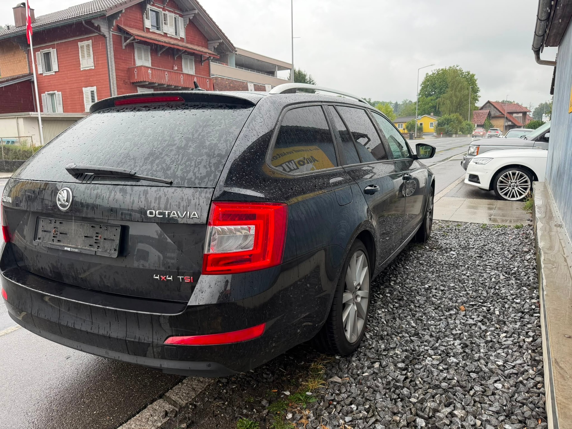 SKODA Octavia Combi 1.8 TSI Elegance 4x4 DSG-image-6