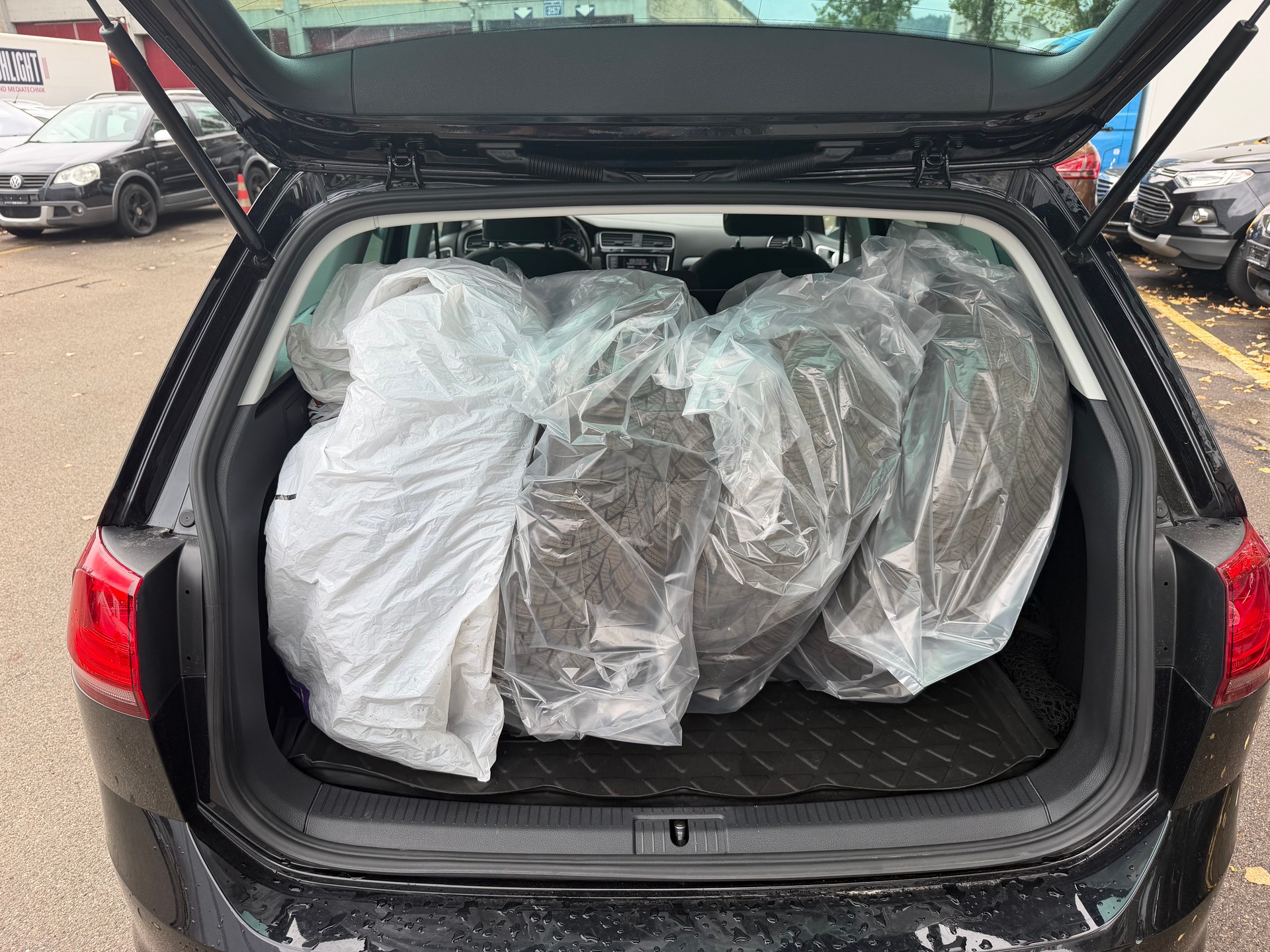 VW Golf Variant 1.4 TSI Comfortline DSG-image-13
