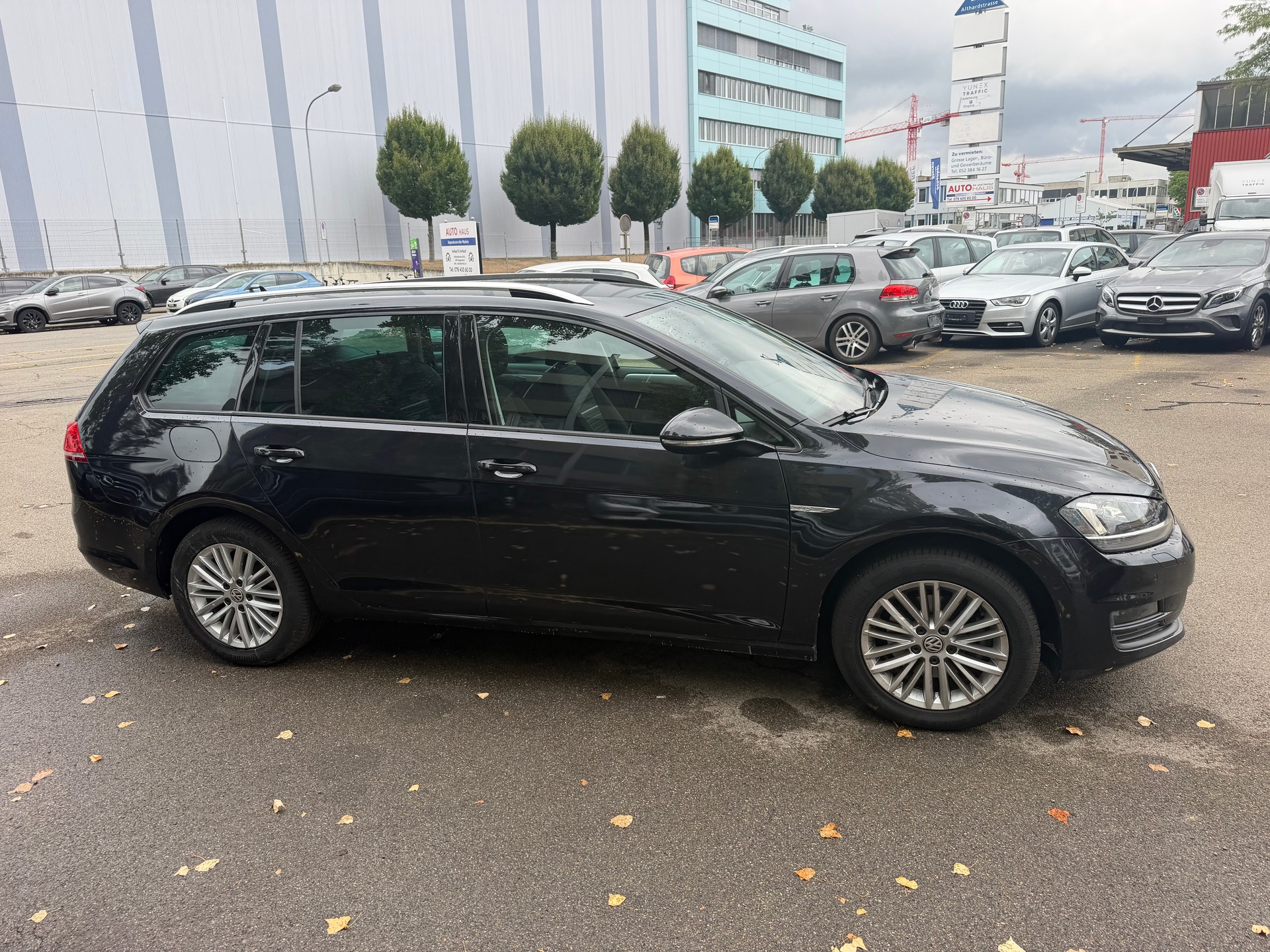 VW Golf Variant 1.4 TSI Comfortline DSG-image-4