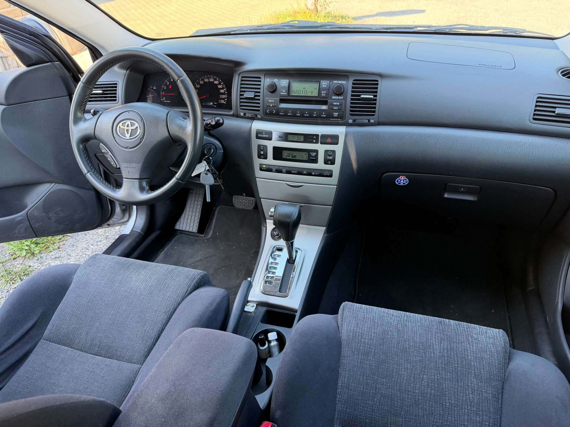 TOYOTA Corolla 1.6 Linea Sol-image-9
