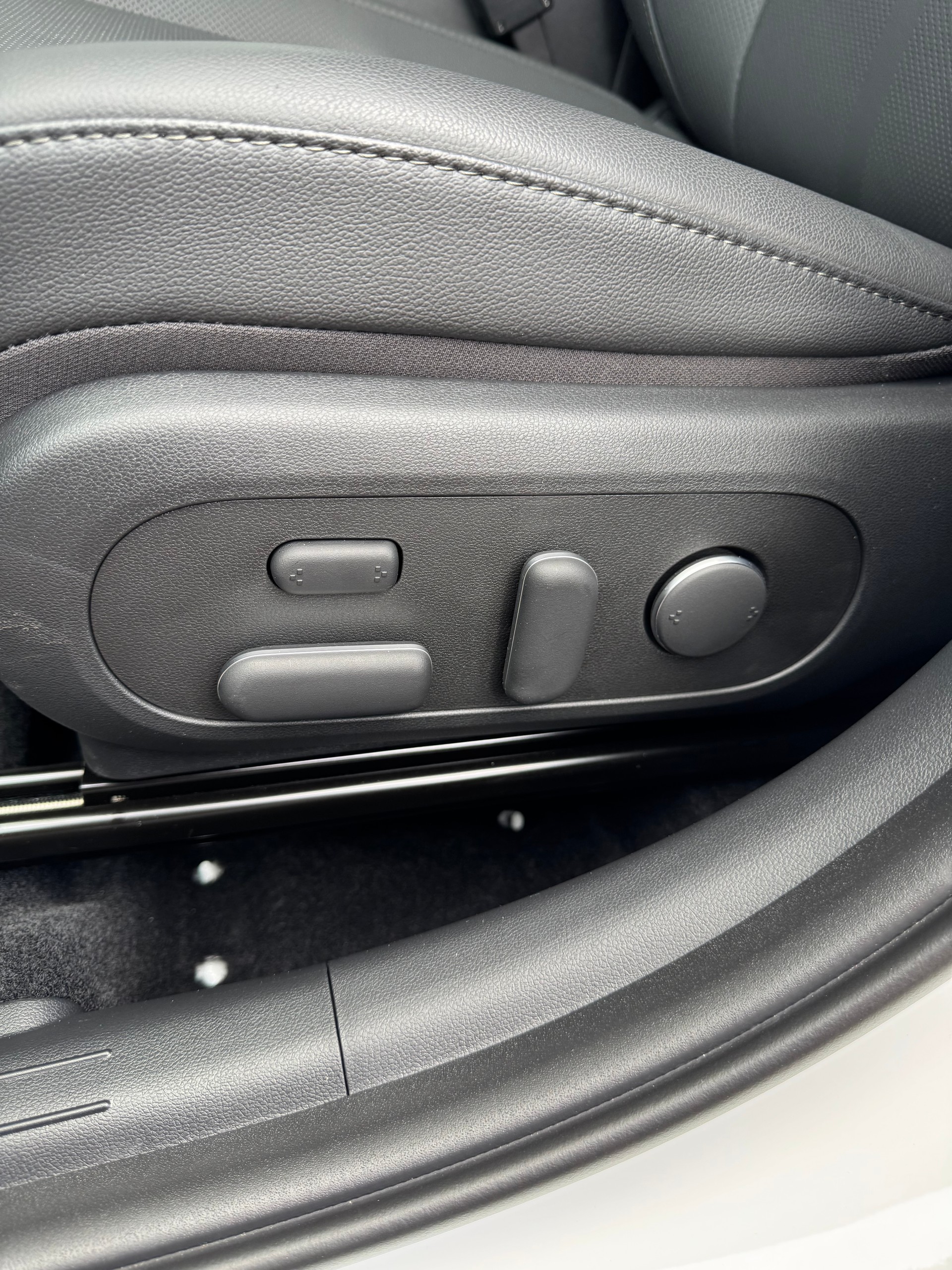 HYUNDAI Kona 1.6 GDi HEV Vertex DCT Automat Vollhybrid mit erst 1900 KM !-image-5