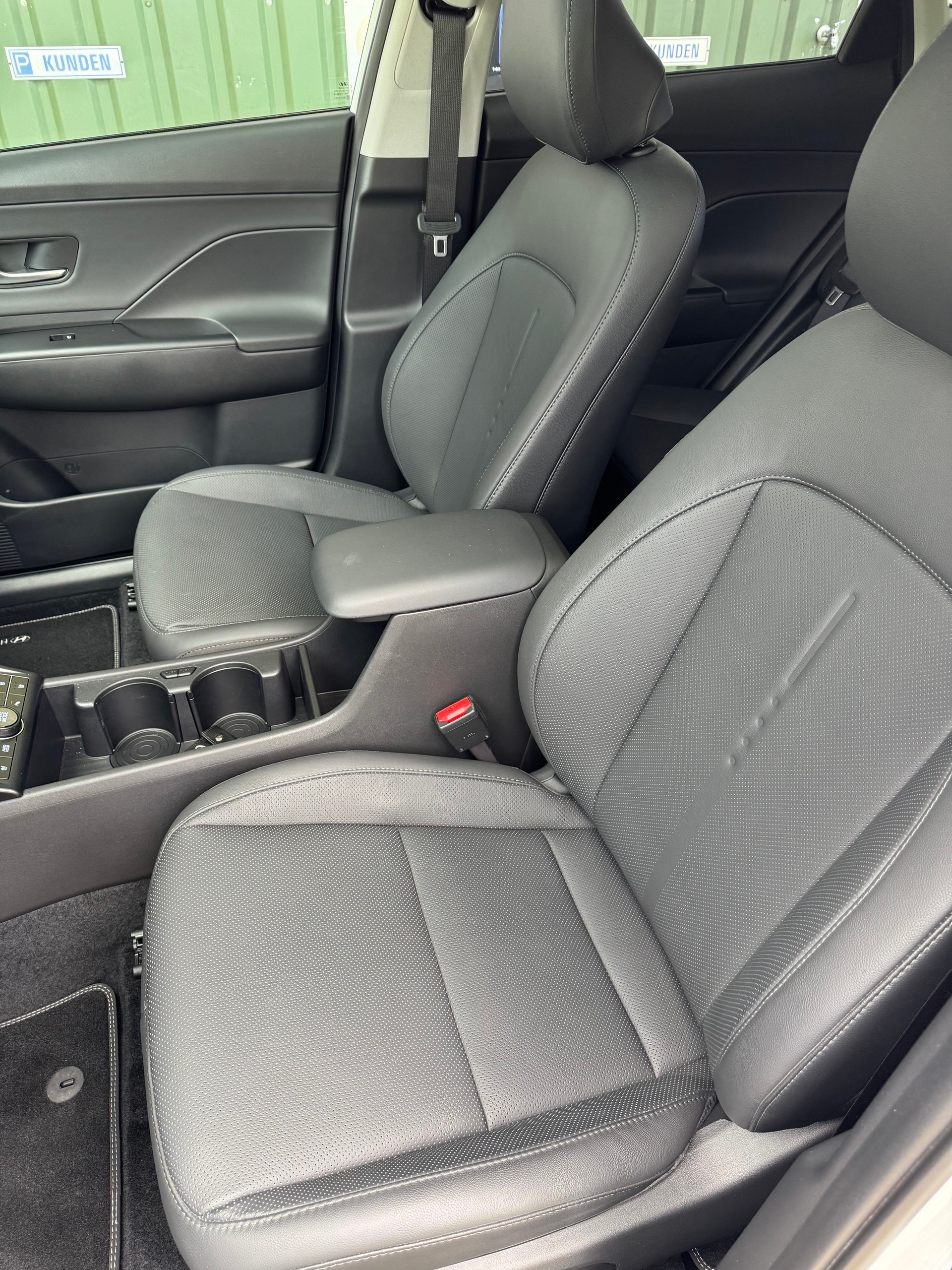 HYUNDAI Kona 1.6 GDi HEV Vertex DCT Automat Vollhybrid mit erst 1900 KM !-image-3