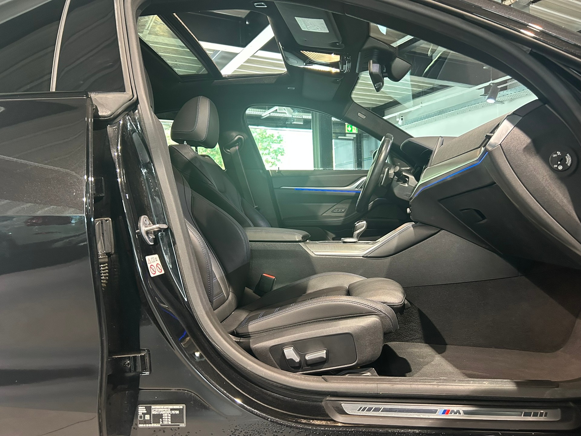 BMW M440i xDrive 48V Gran Coupé Steptronic-image-23