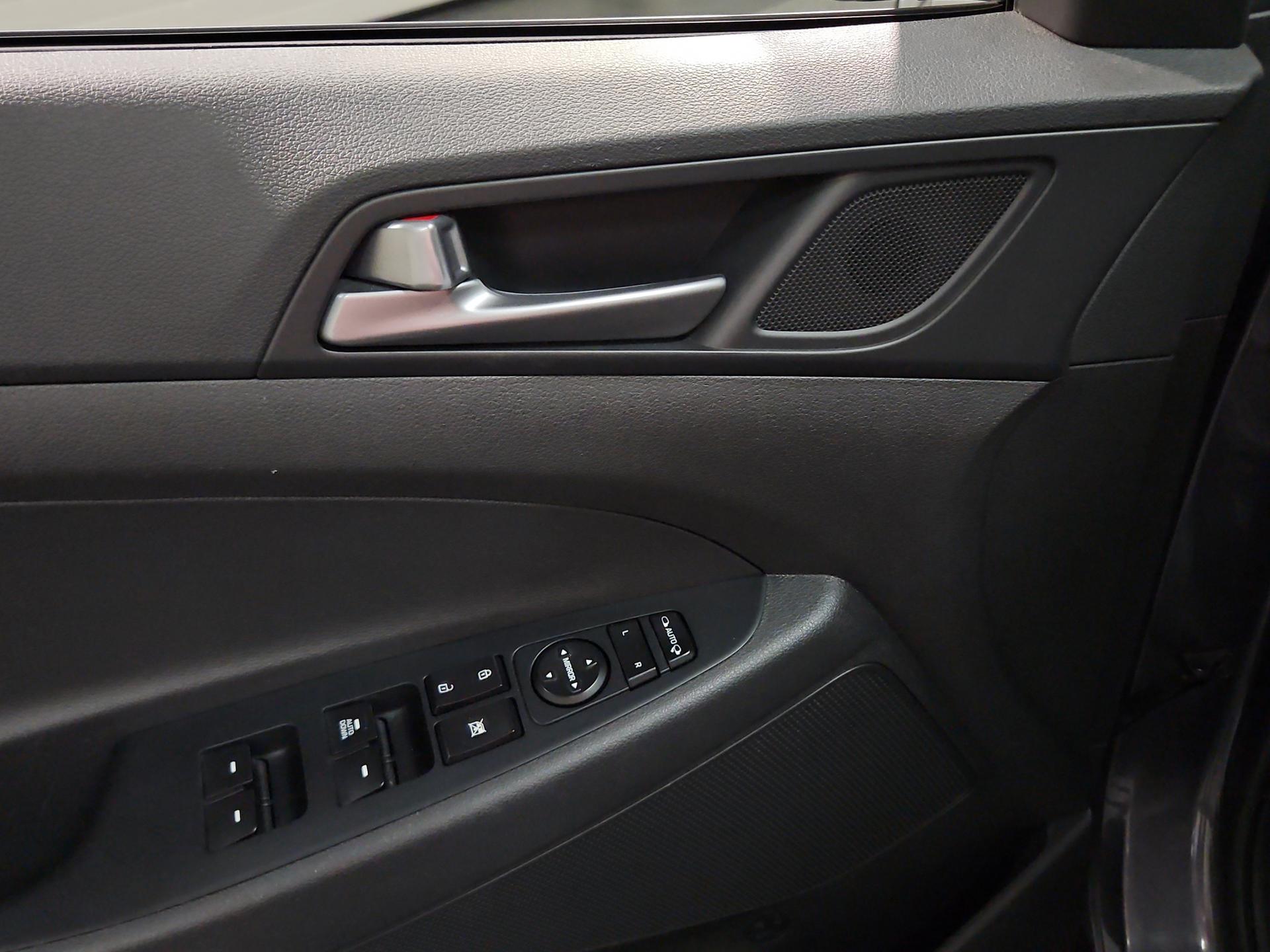 HYUNDAI Tucson 2.0 CRDI Vertex 4WD Automatic-image-19