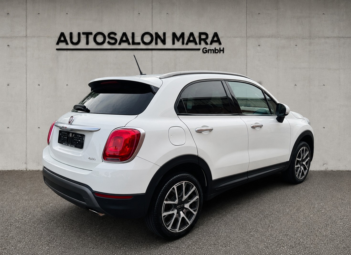 FIAT 500X 1.4T Cross 4x4 Automatic-image-5