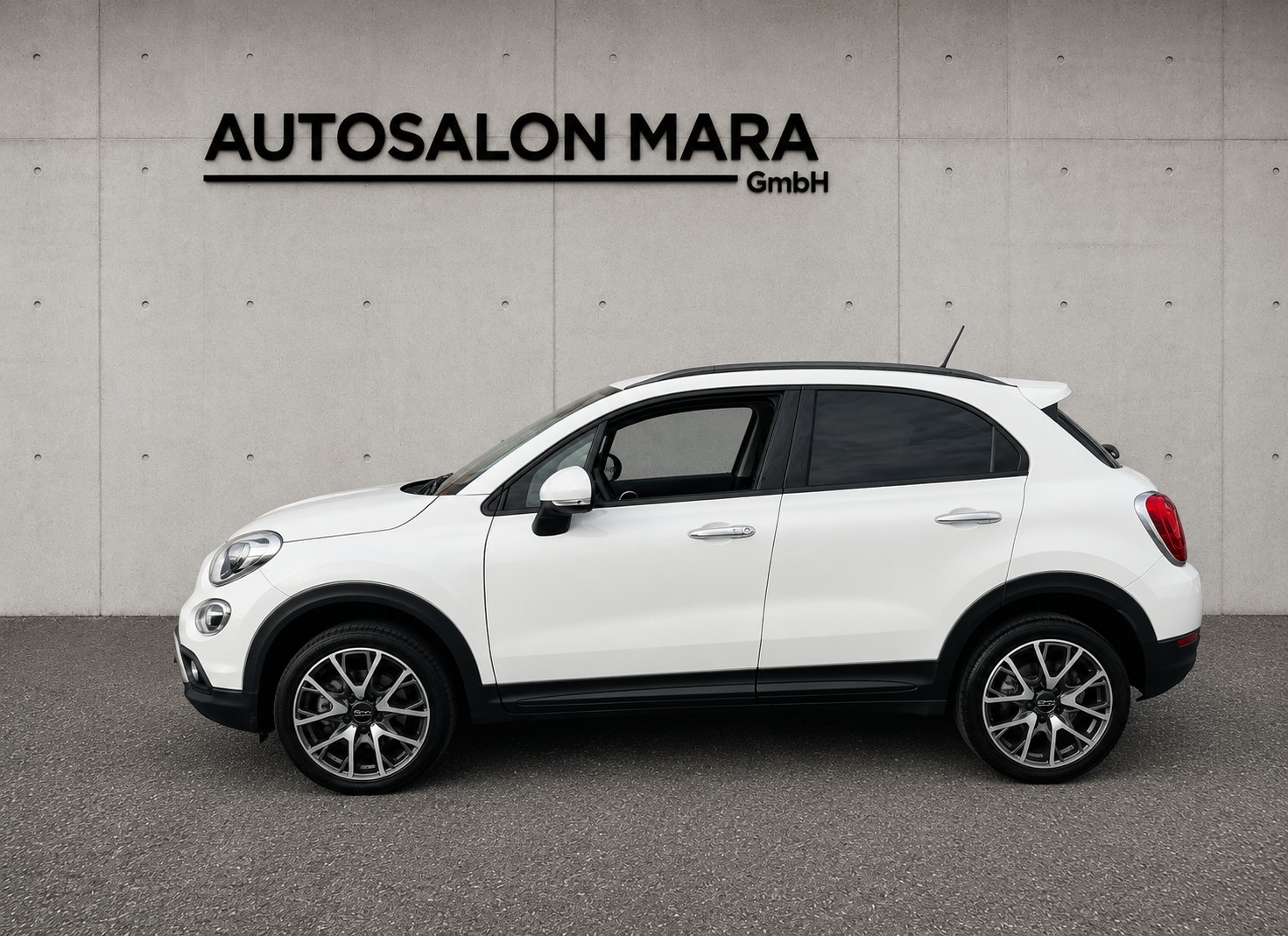 FIAT 500X 1.4T Cross 4x4 Automatic-image-1