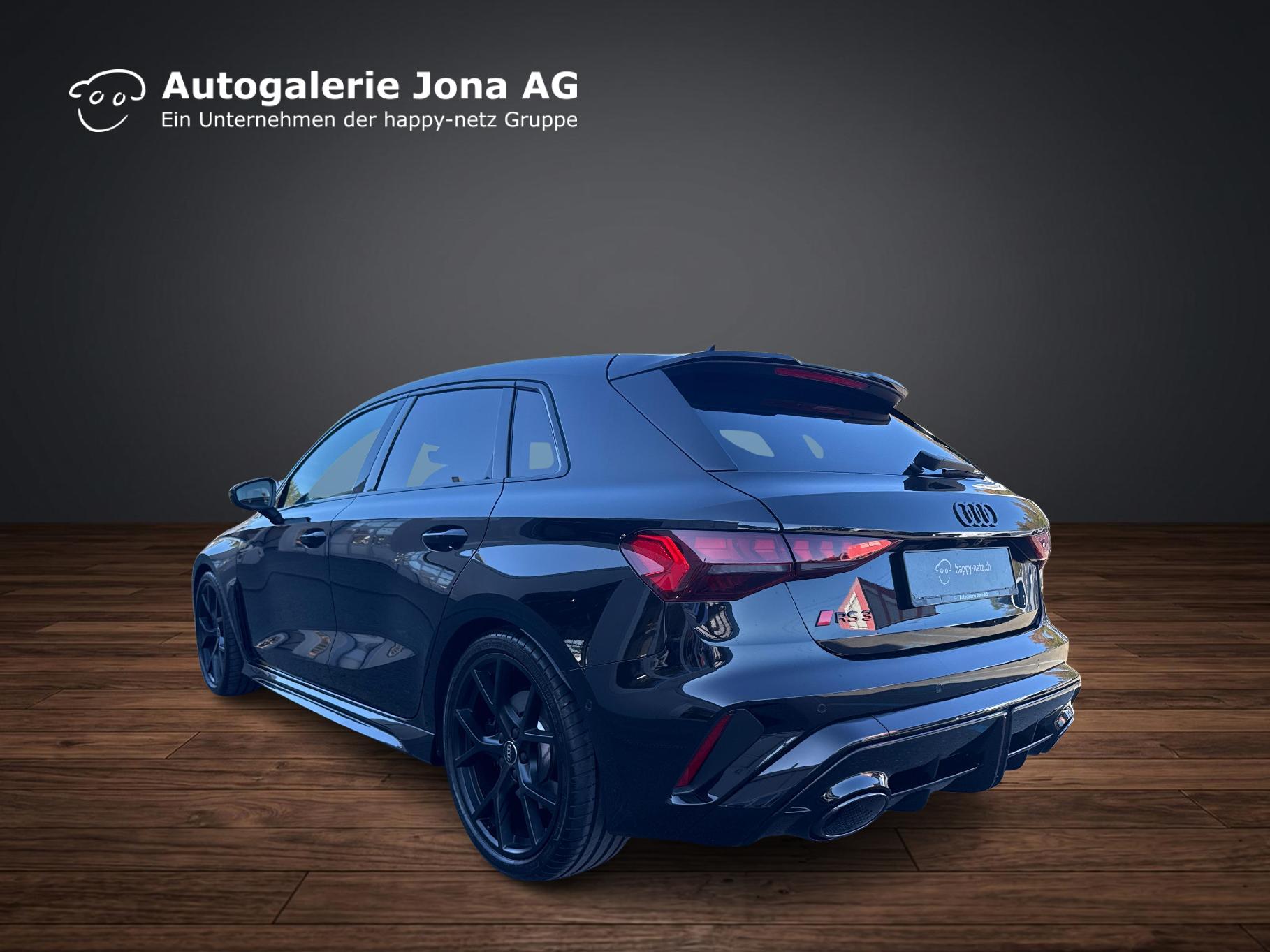 AUDI RS3 Sportback 2.5 TFSI quattro S-Tronic-image-2