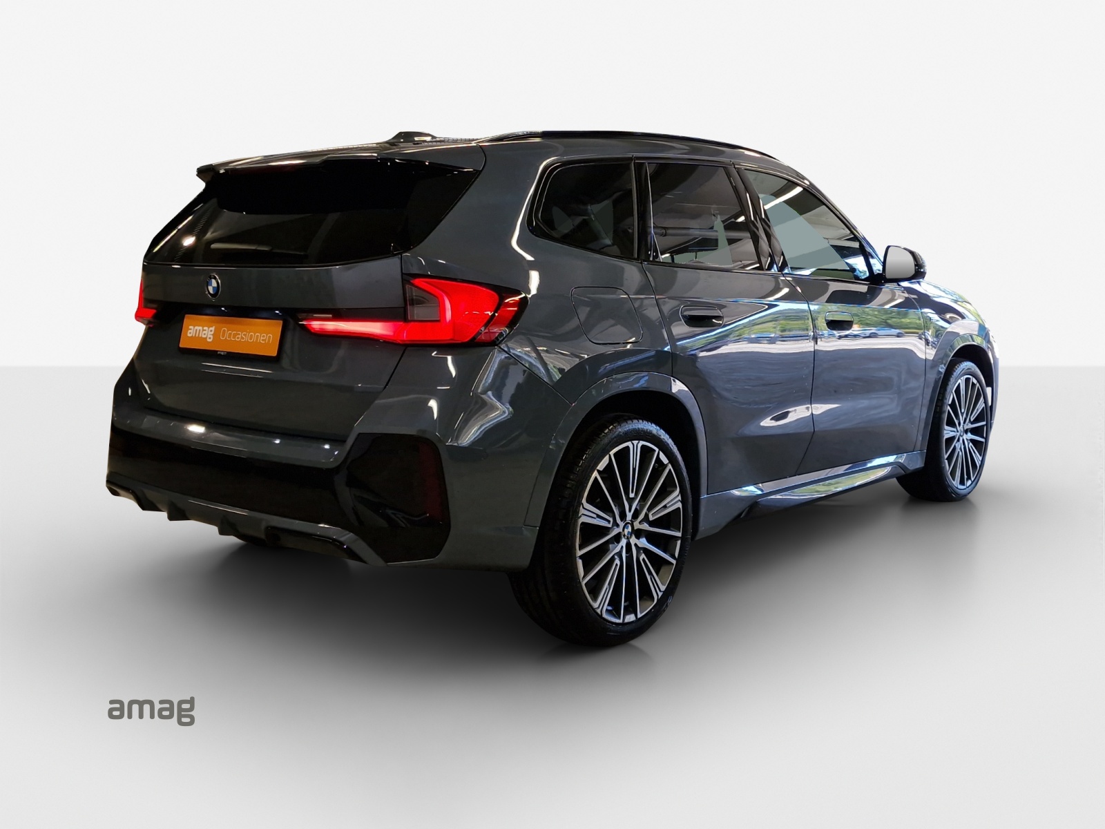 BMW X1 xDrive 23d 48V M Sport-image-4