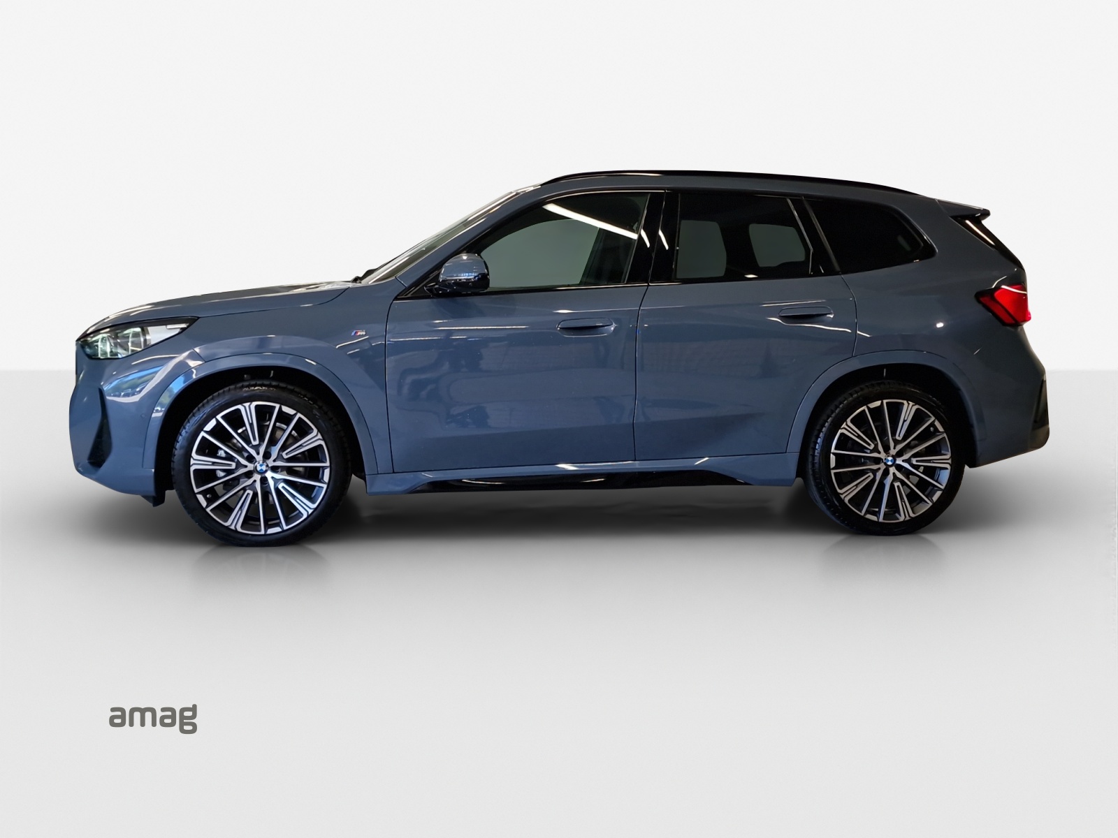 BMW X1 xDrive 23d 48V M Sport-showroom-element-1