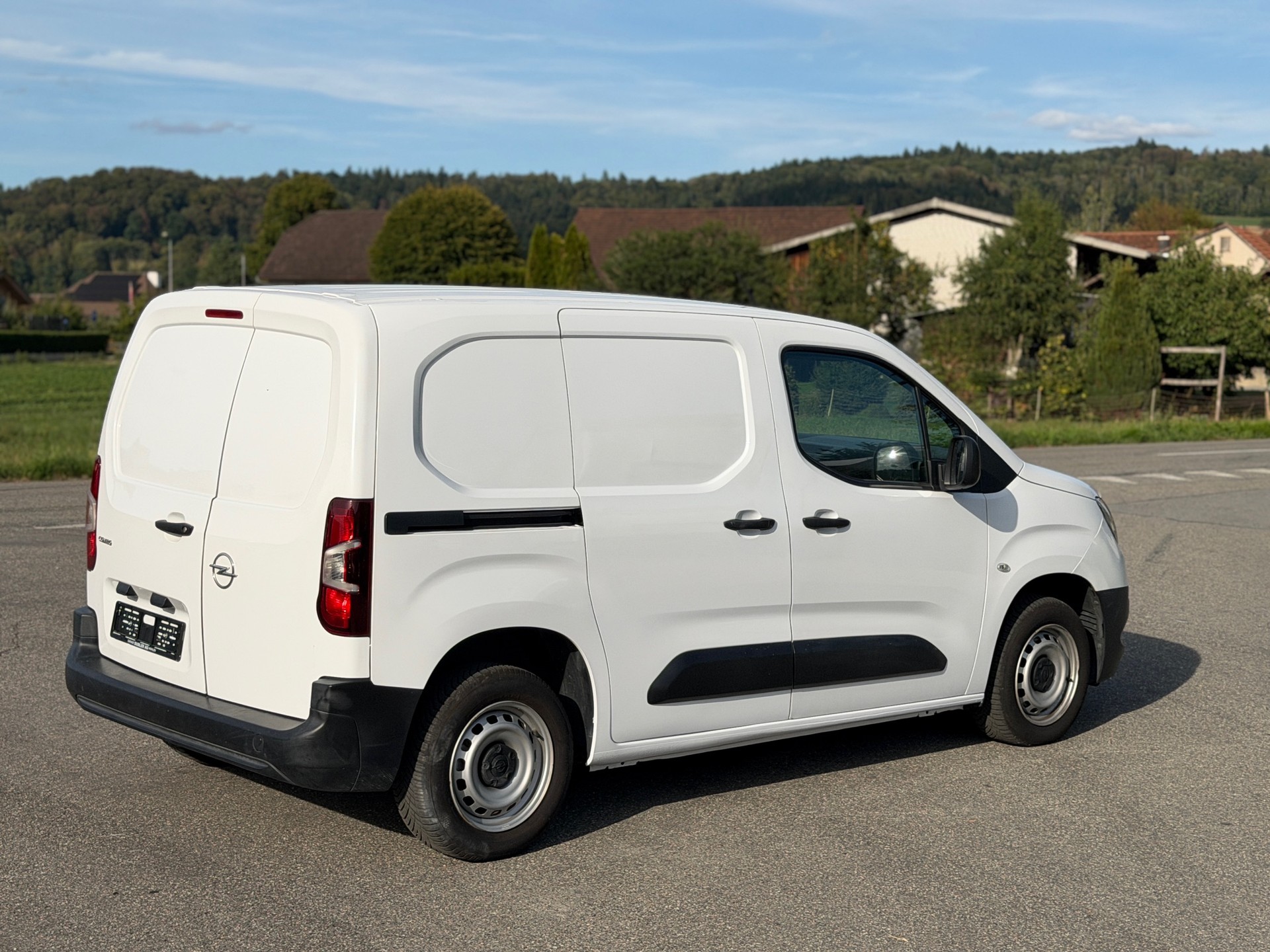 OPEL Combo 1.2 Cargo Essentia start/stop-image-13