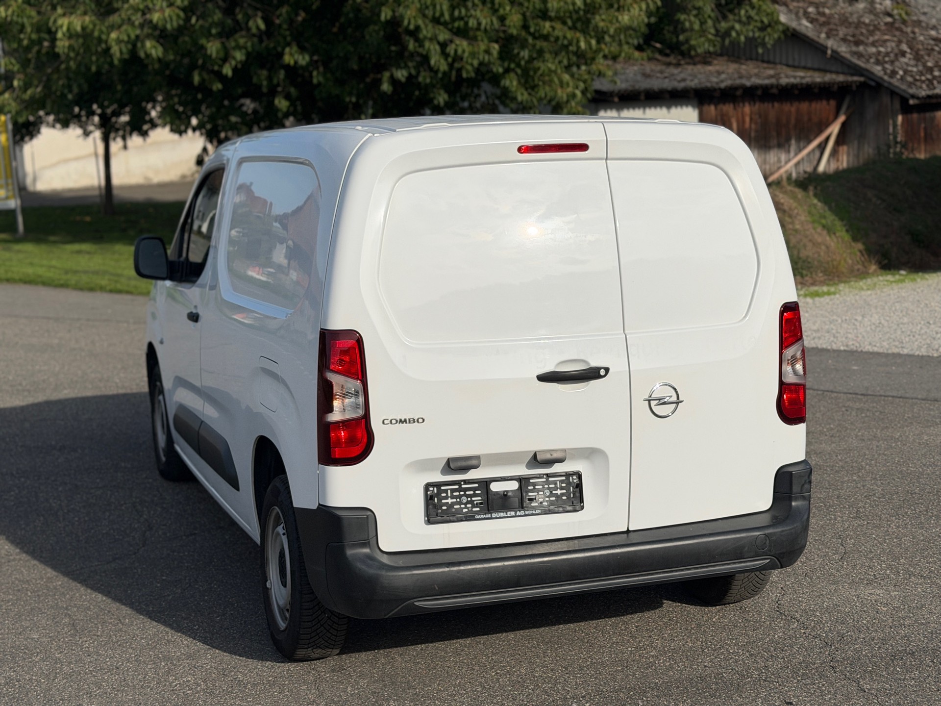 OPEL Combo 1.2 Cargo Essentia start/stop-image-14