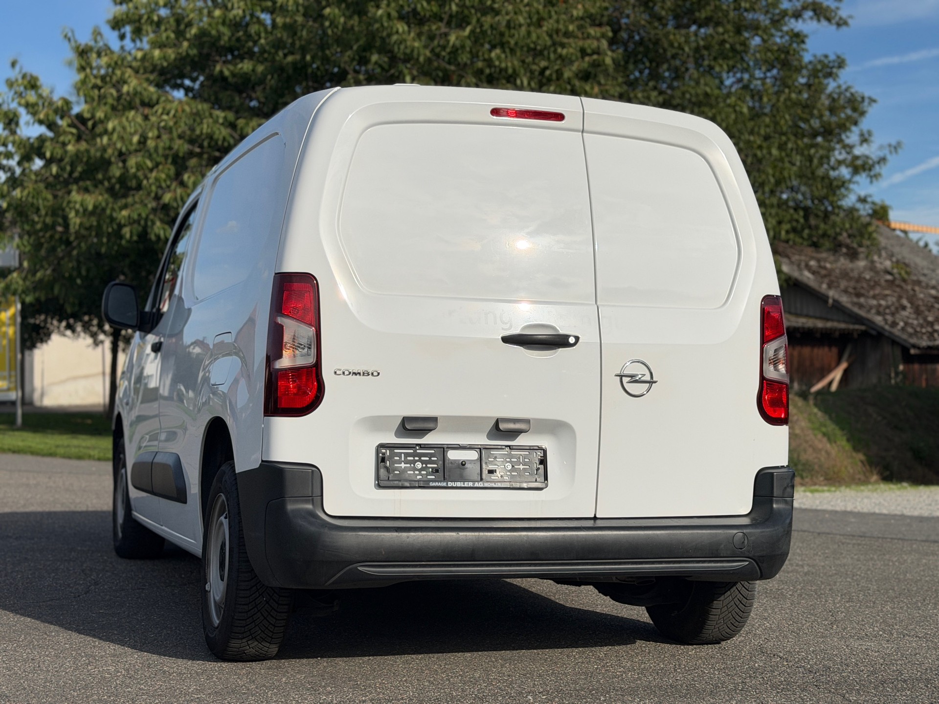 OPEL Combo 1.2 Cargo Essentia start/stop-image-5