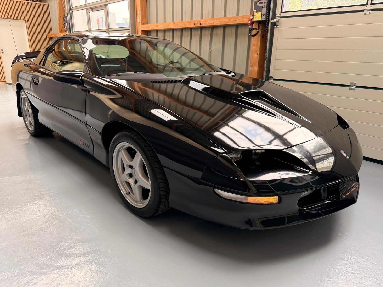 CHEVROLET Camaro Z-28 Targa 5.7 benzin MFK-image-3