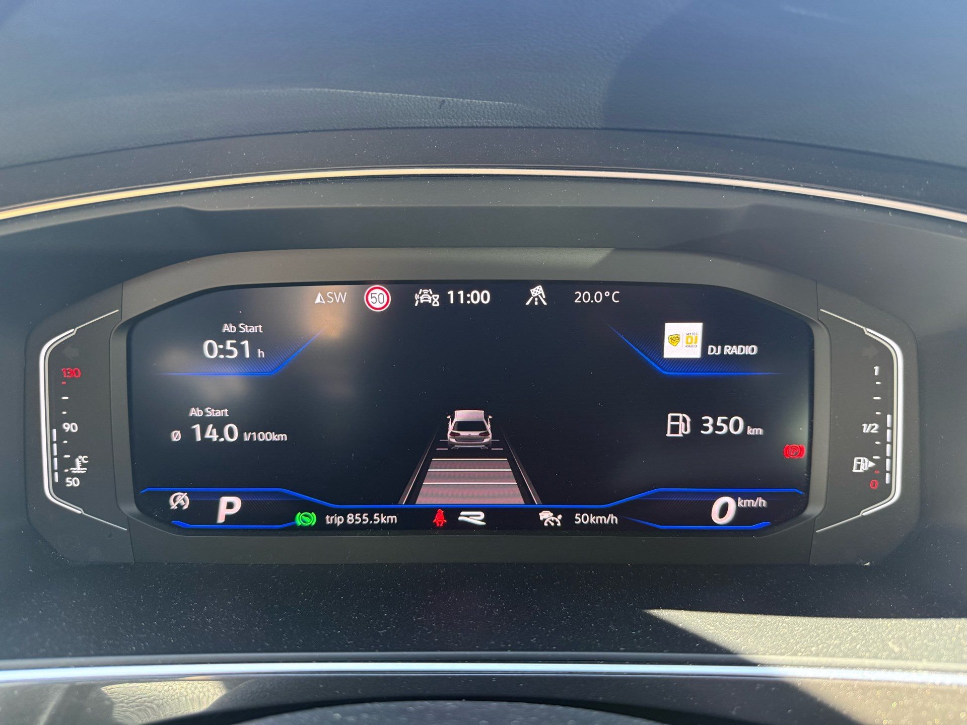 VW Tiguan R 4Motion-image-12