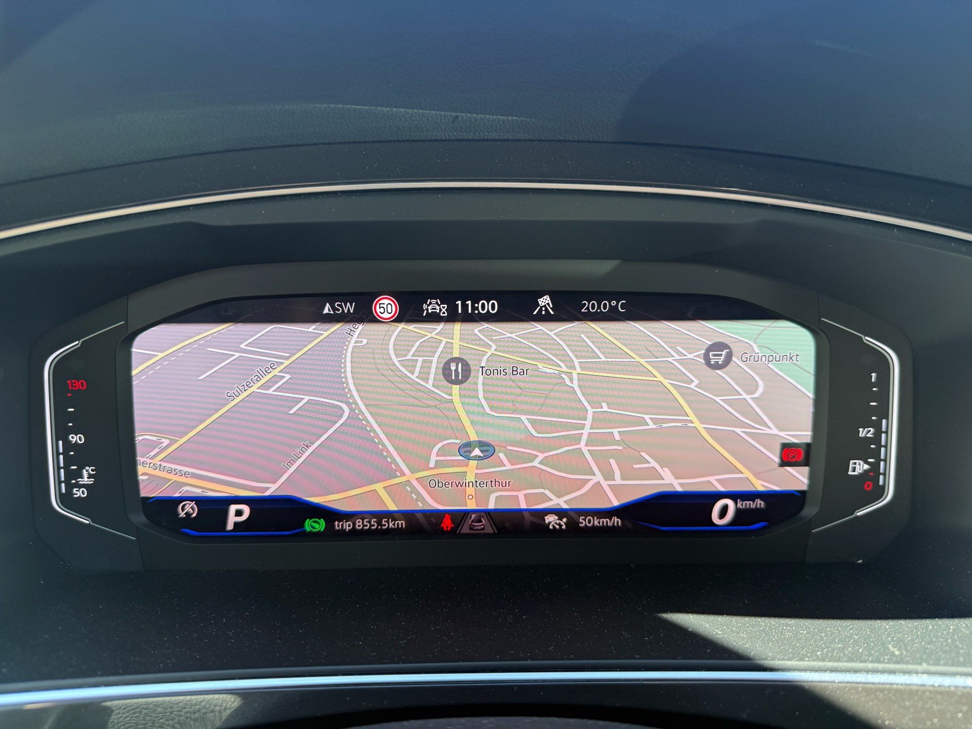 VW Tiguan R 4Motion-image-15