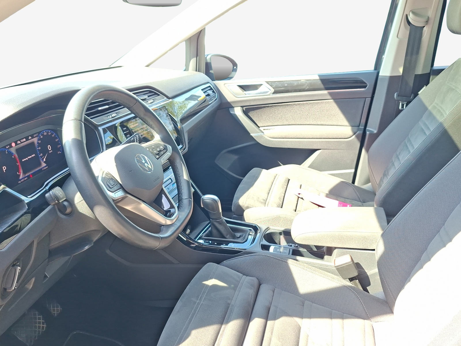 VW Touran 1.5 TSI EVO Highline DSG-image-7