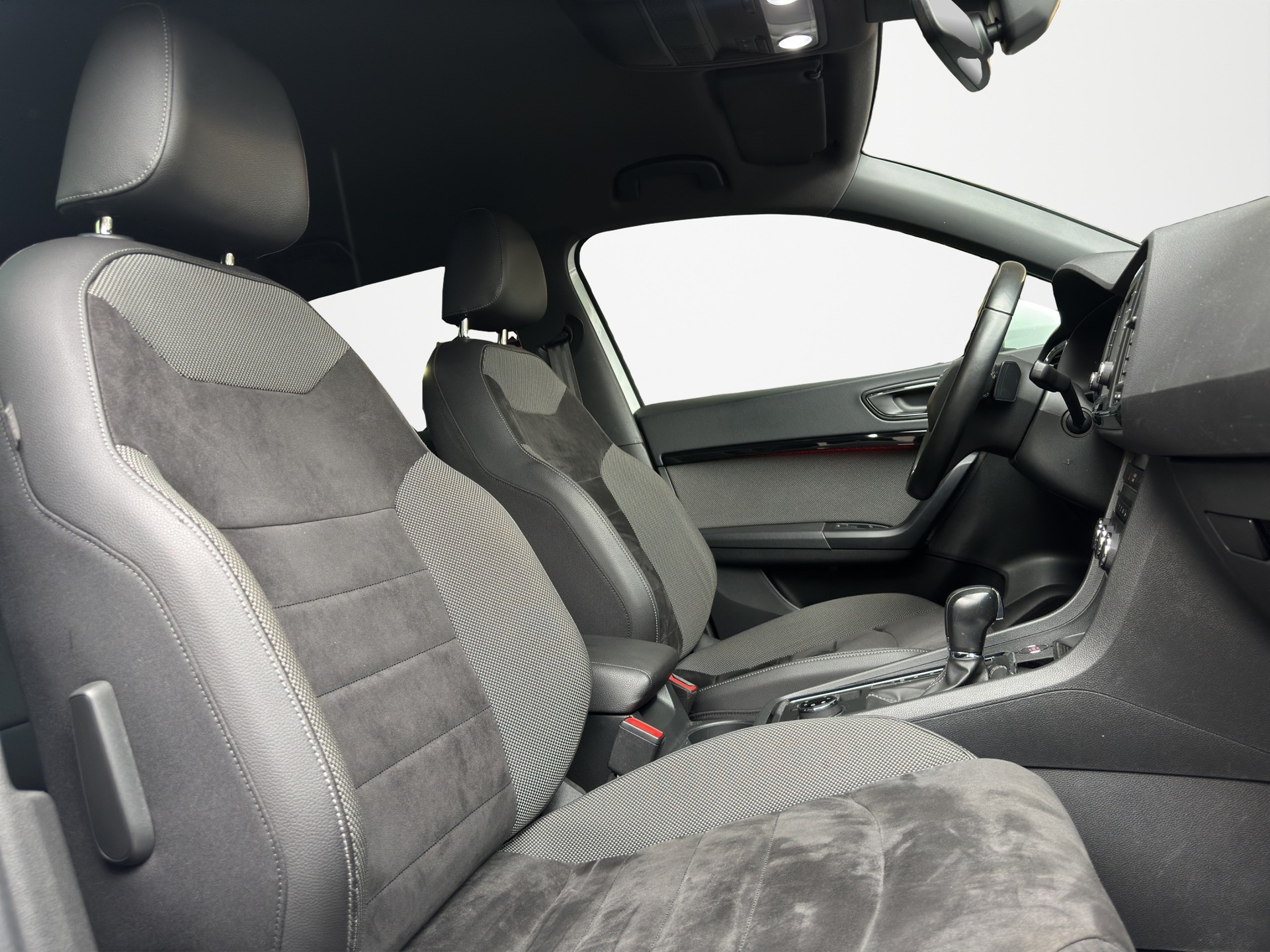 SEAT Ateca 1.4 TSI Xcellence 4Drive DSG-image-16