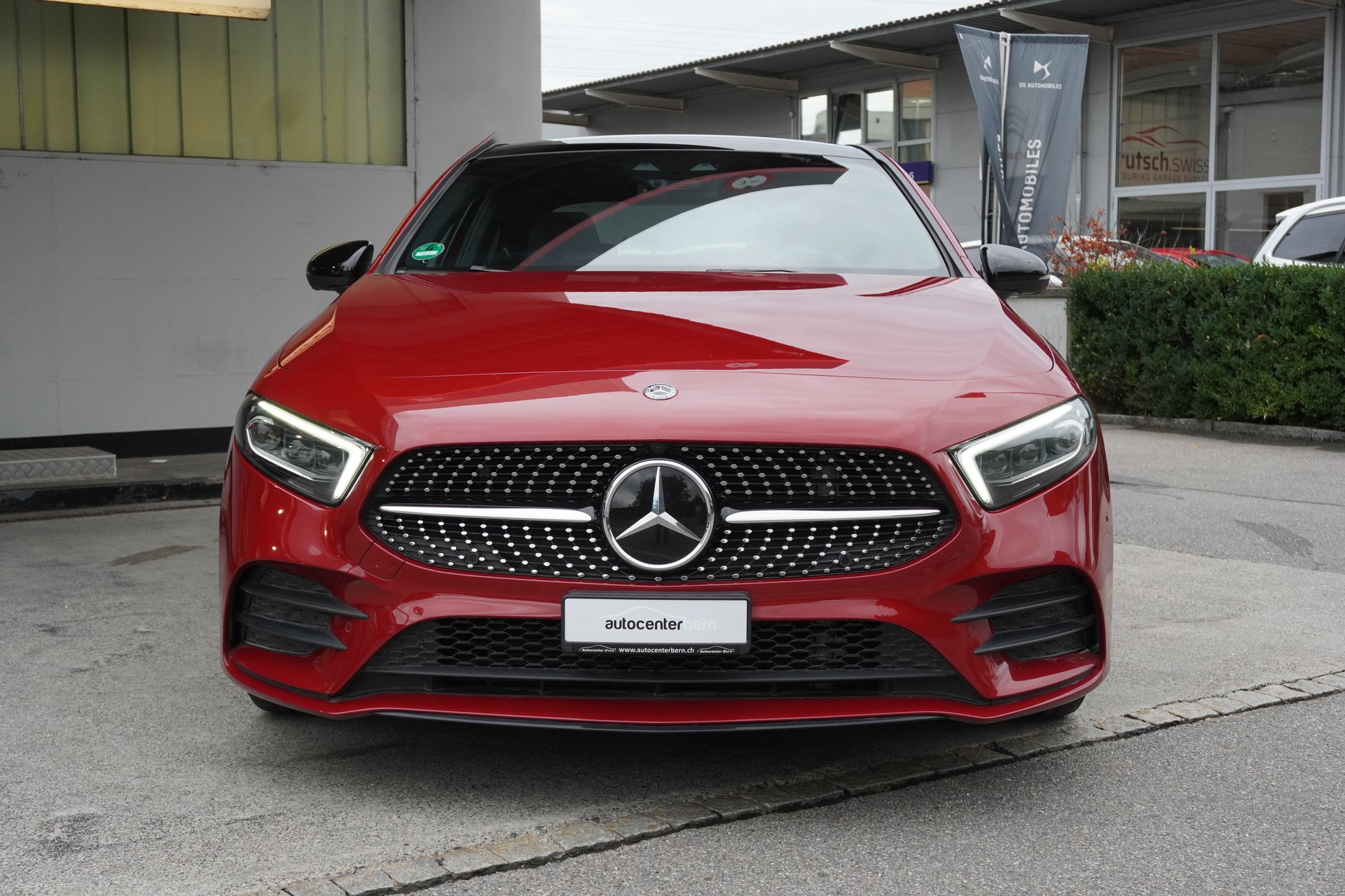 MERCEDES-BENZ A 220 d AMG Line 8G-DCT-image-2