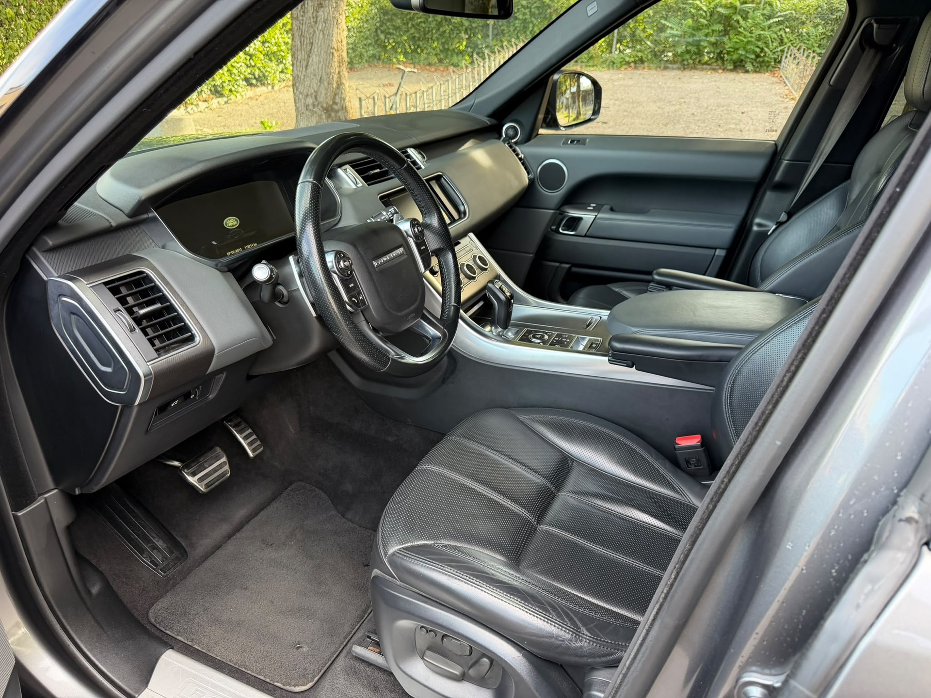 LAND ROVER Range Rover Sport 4.4 SDV8 HSE Dynamic Automatic-image-10