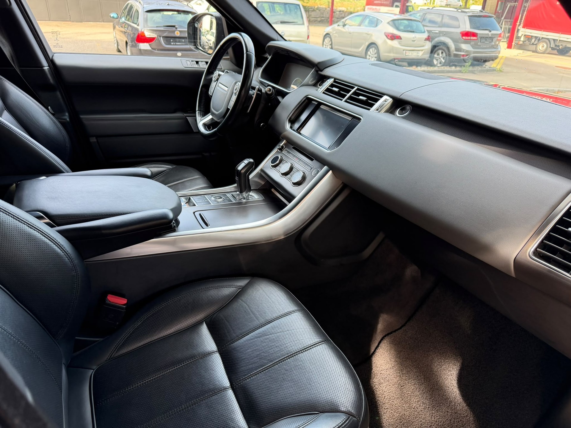 LAND ROVER Range Rover Sport 4.4 SDV8 HSE Dynamic Automatic-image-9